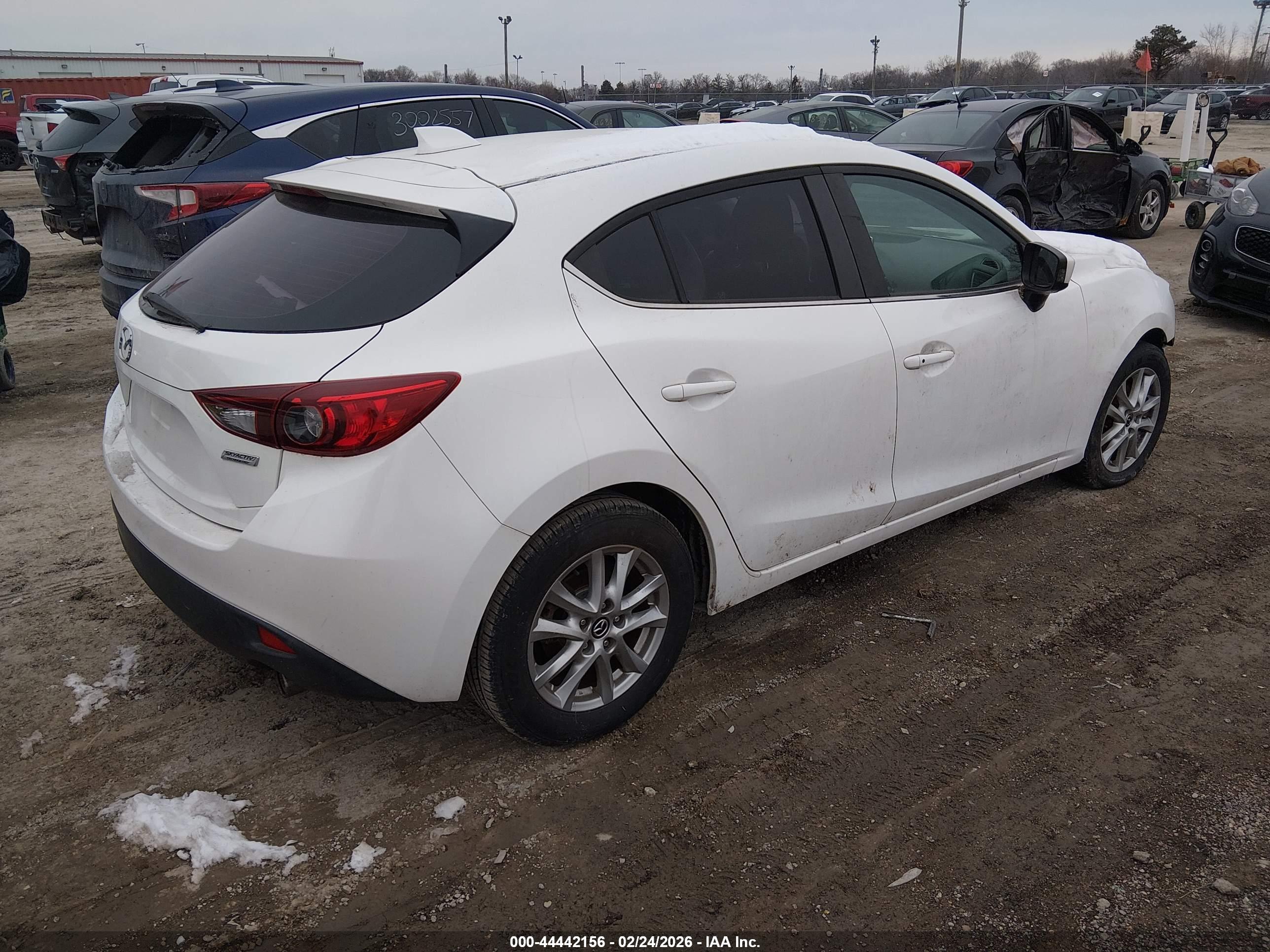 MAZDA MAZDA3 image 4