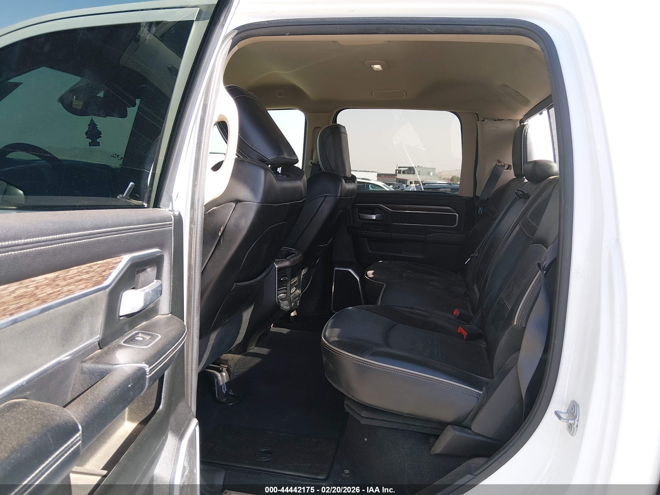 RAM 2500 image 8