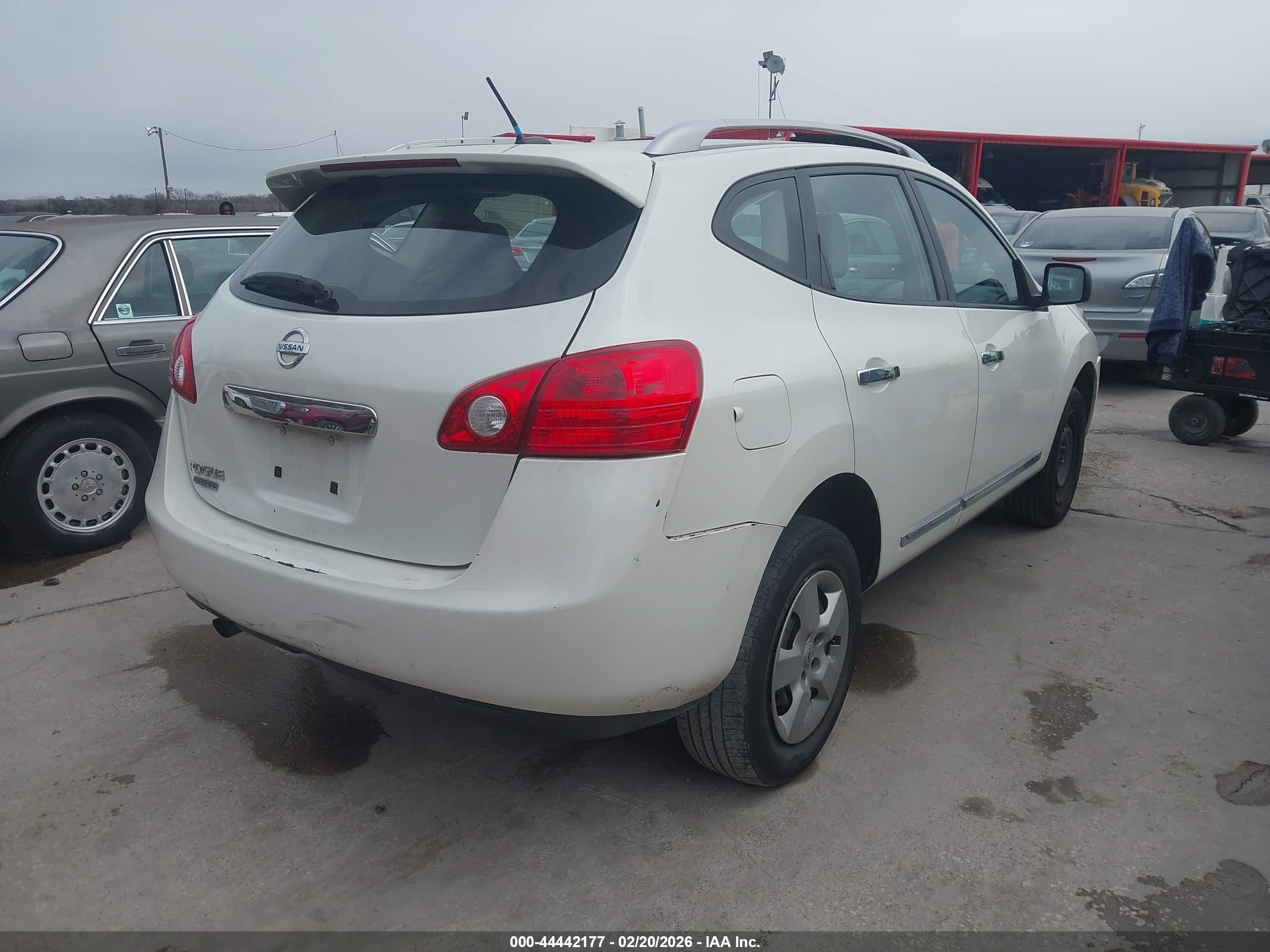 NISSAN ROGUE image 4