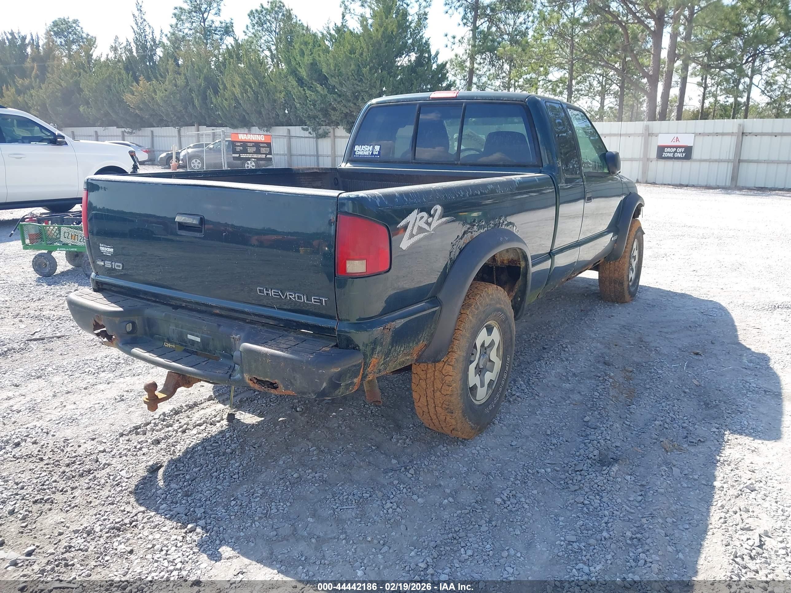 CHEVROLET S-10 image 4