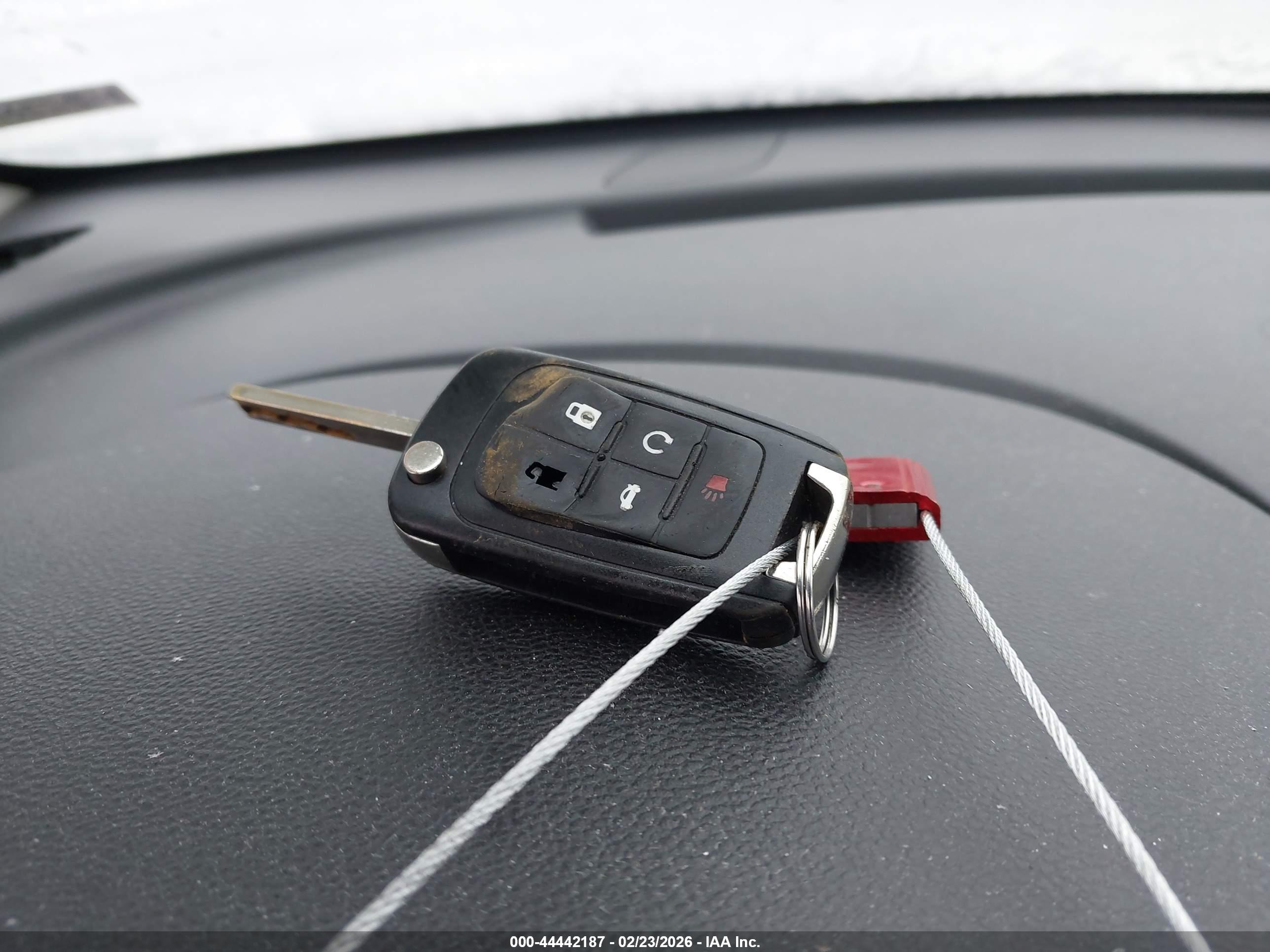 CHEVROLET EQUINOX image 11