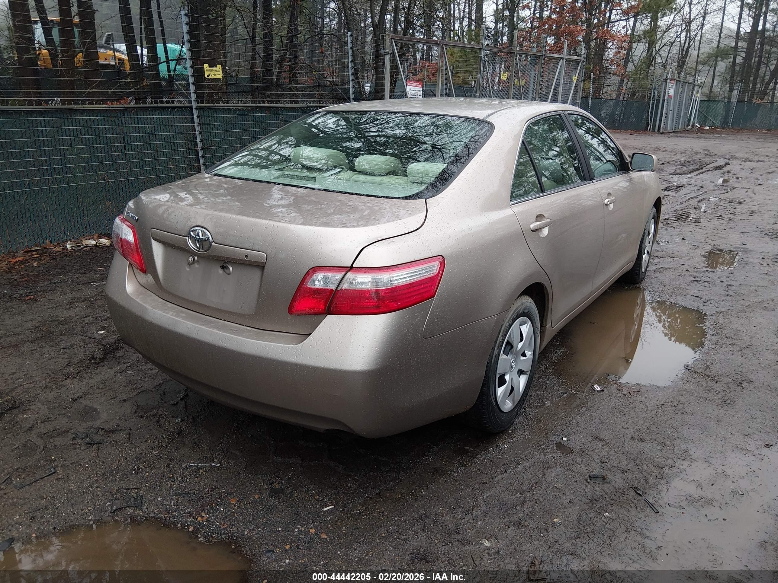 TOYOTA CAMRY image 4