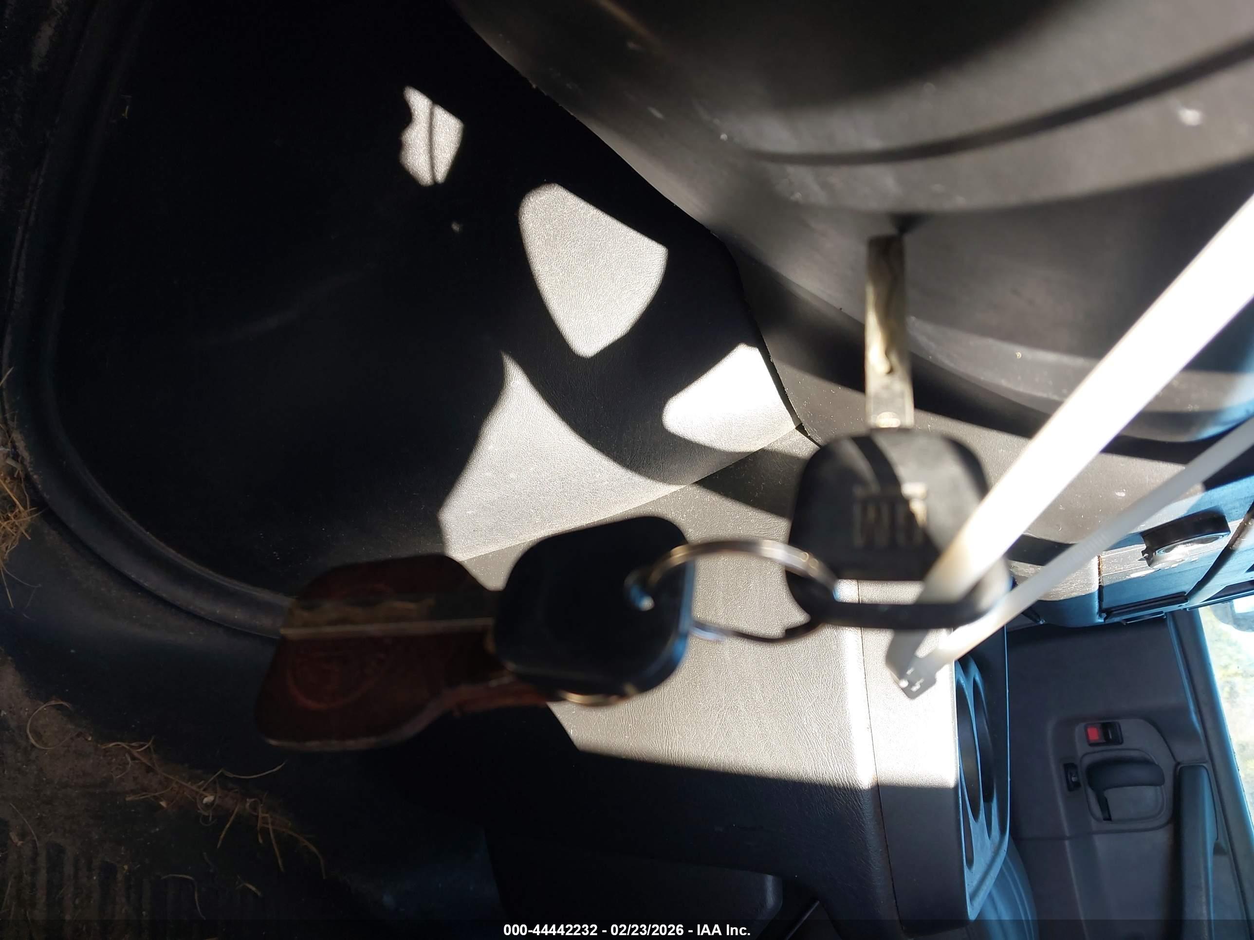 CHEVROLET EXPRESS image 11