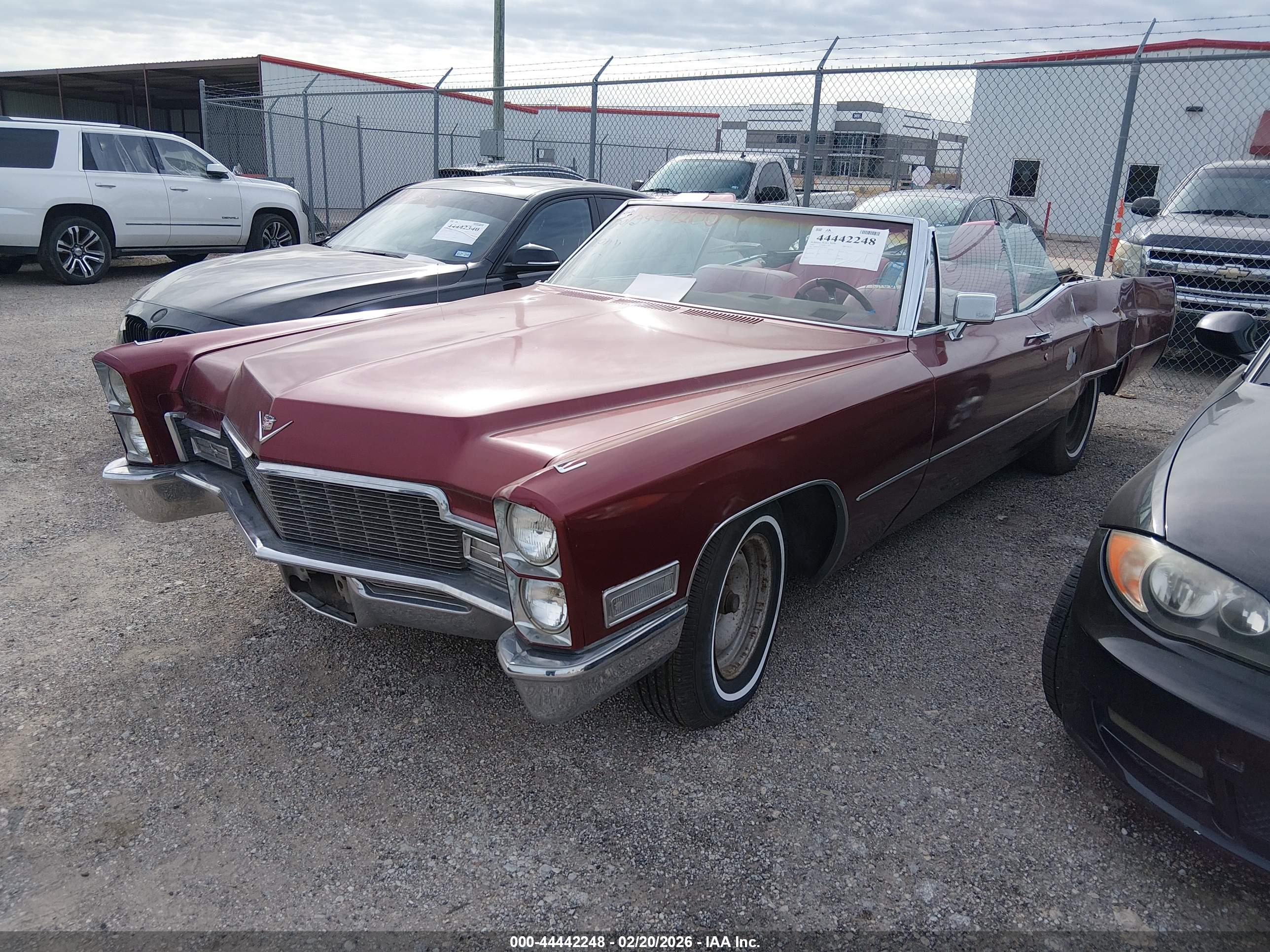 CADILLAC DEVILLE image 2