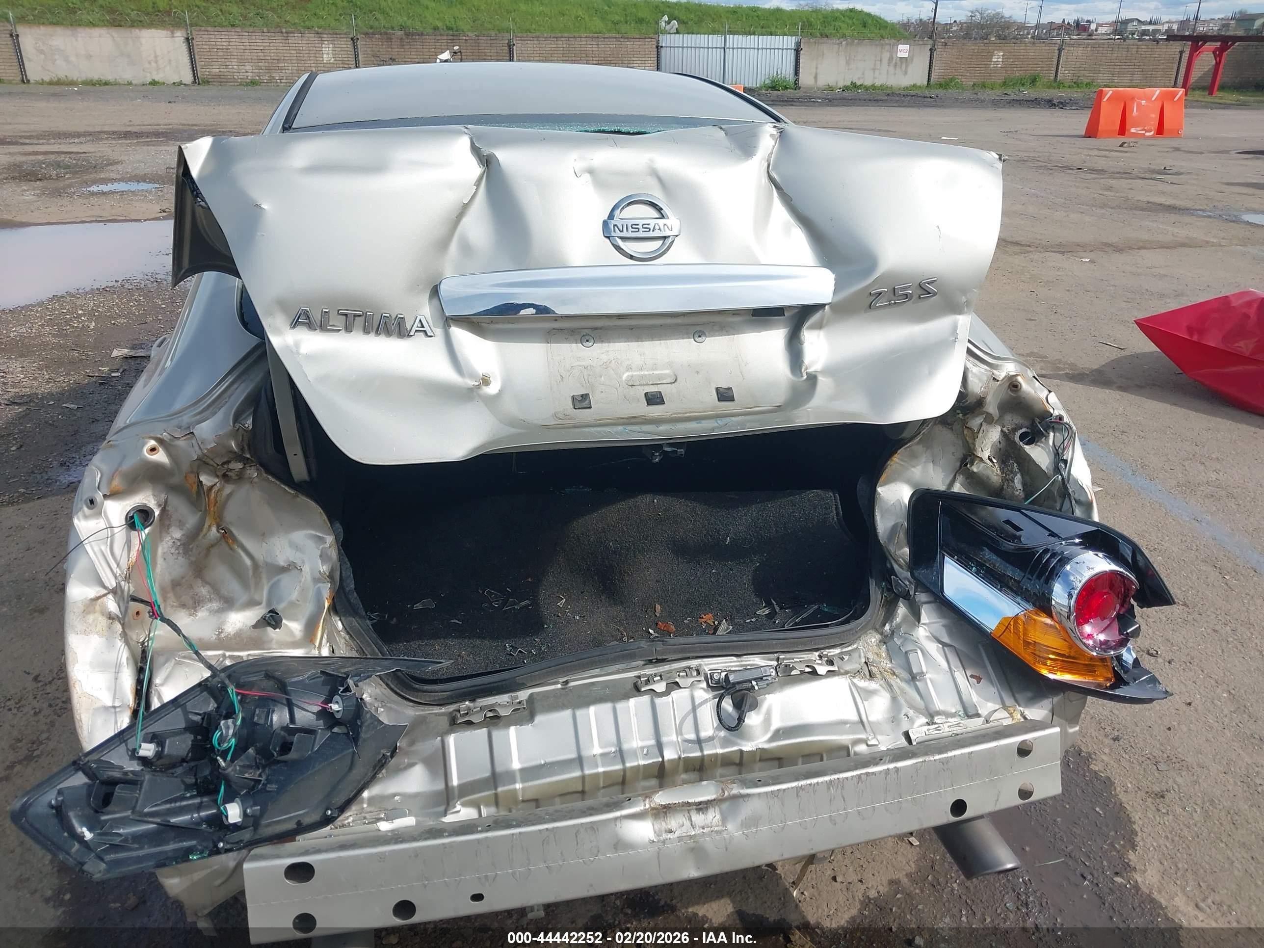 NISSAN ALTIMA image 6
