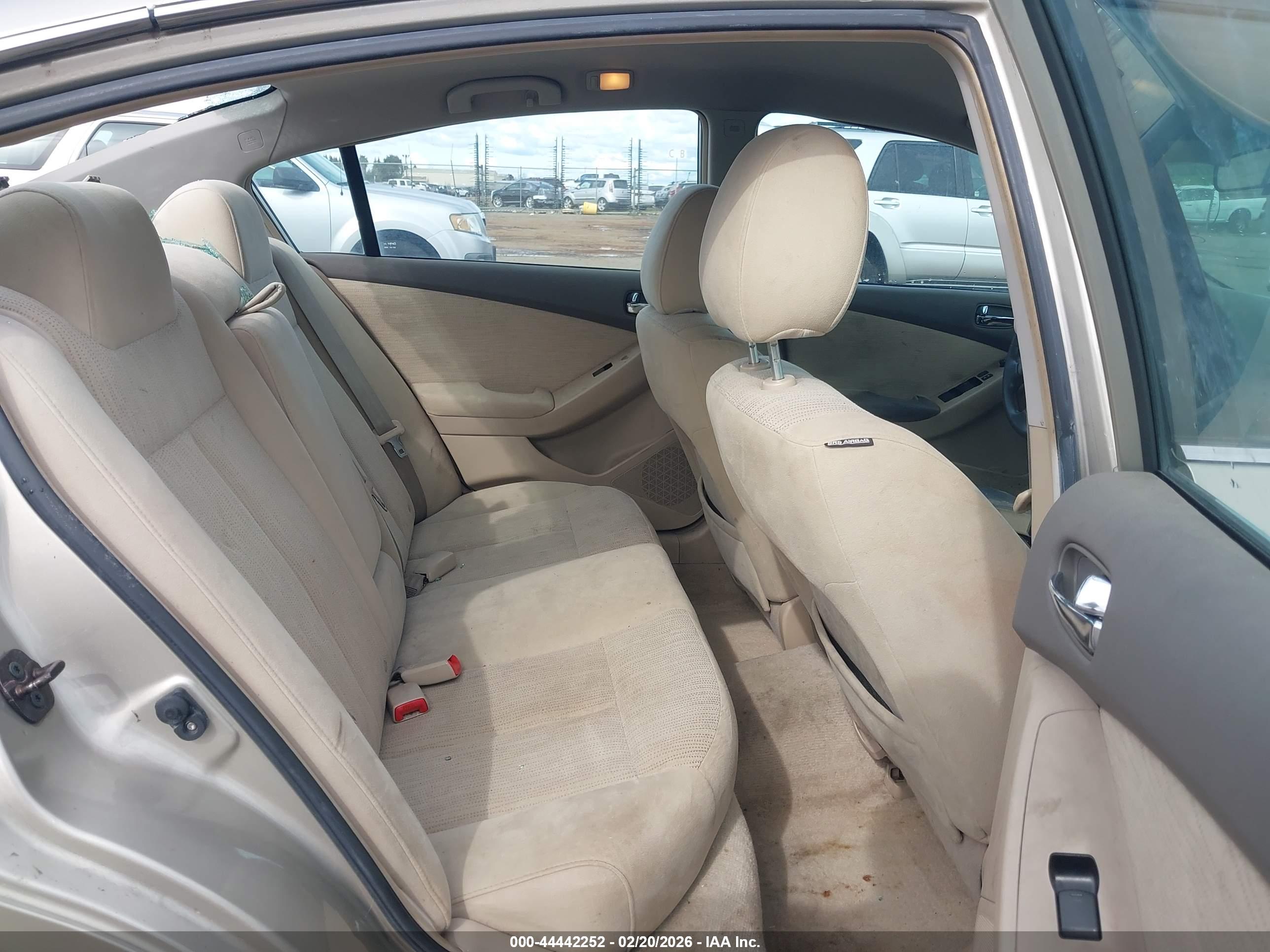 NISSAN ALTIMA image 8