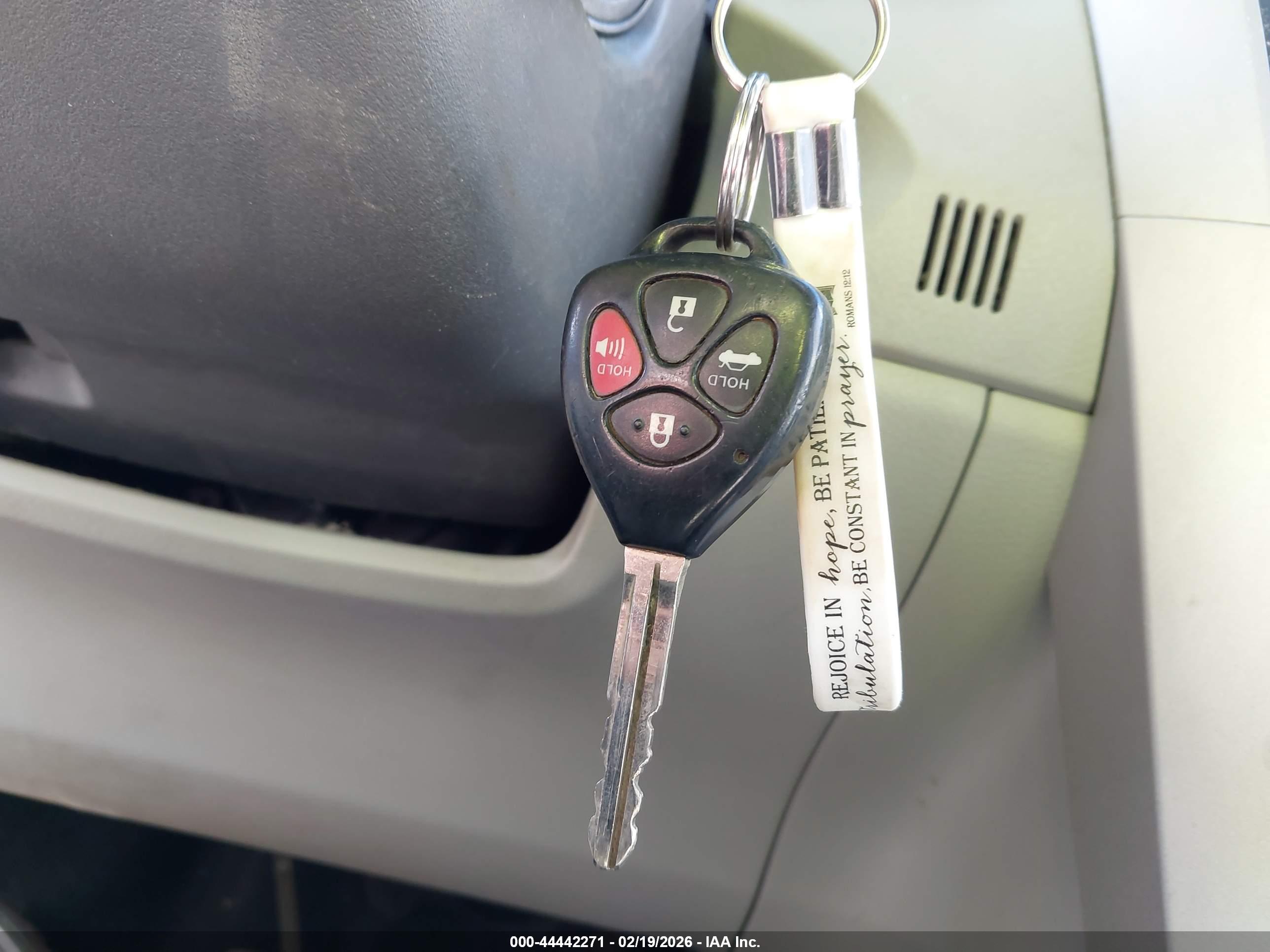 TOYOTA COROLLA image 11