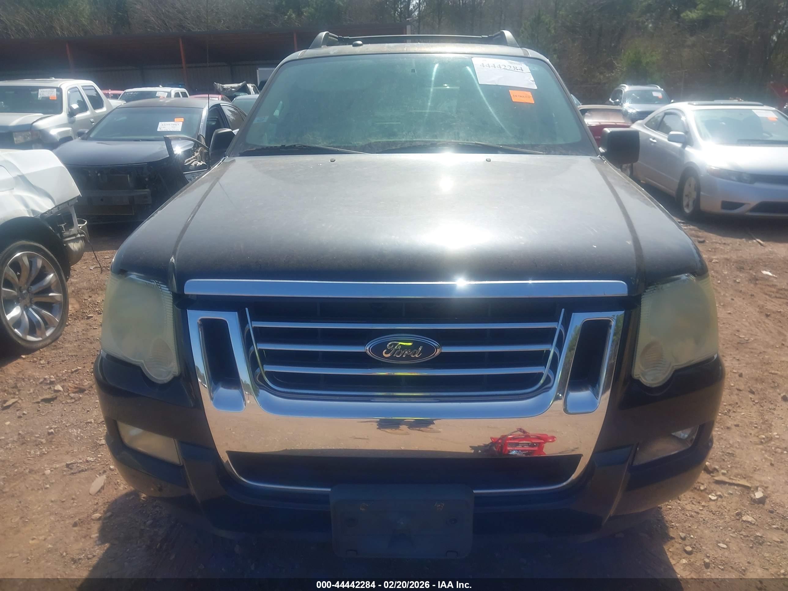 FORD EXPLORER image 6