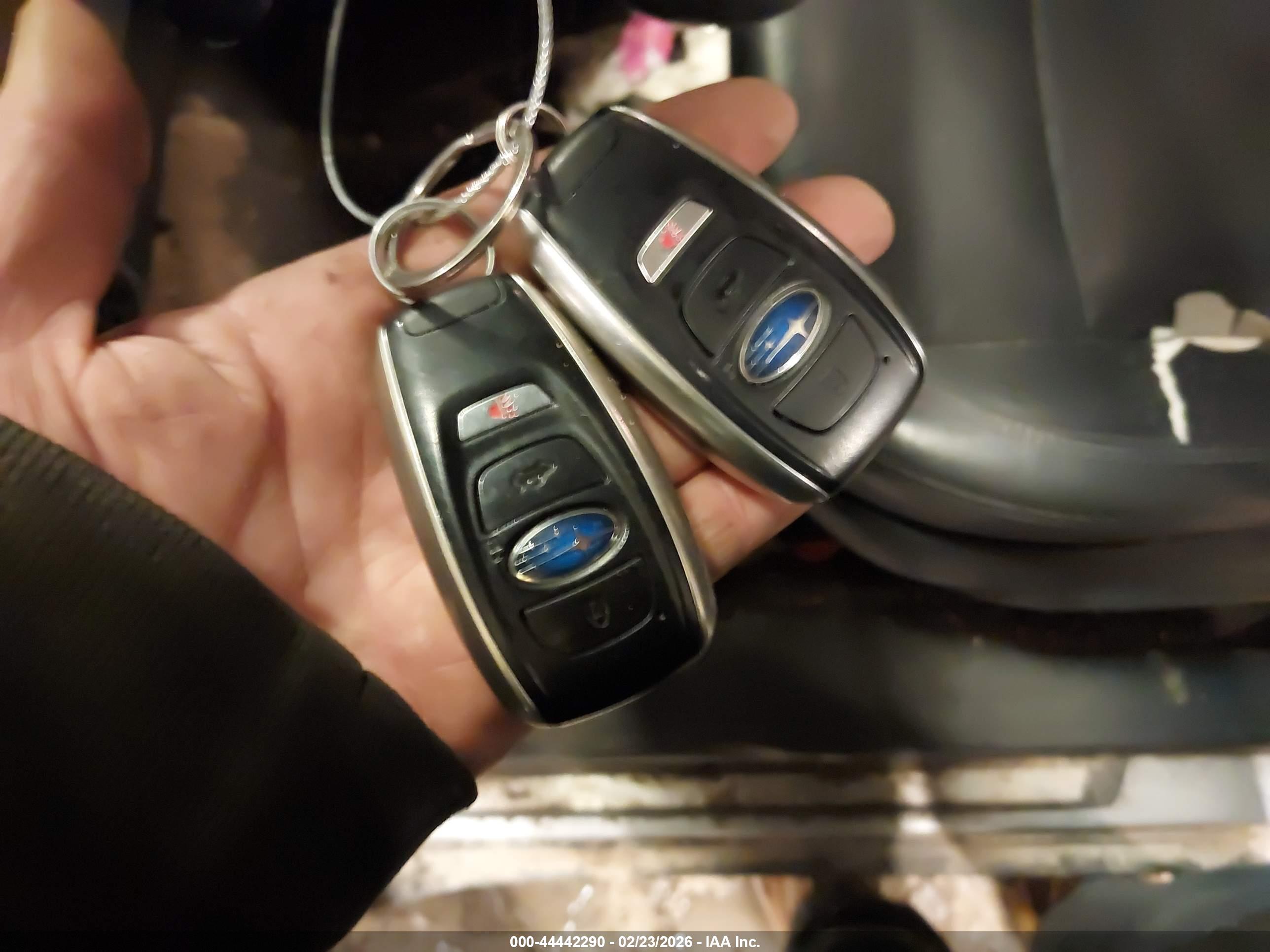 SUBARU OUTBACK image 11
