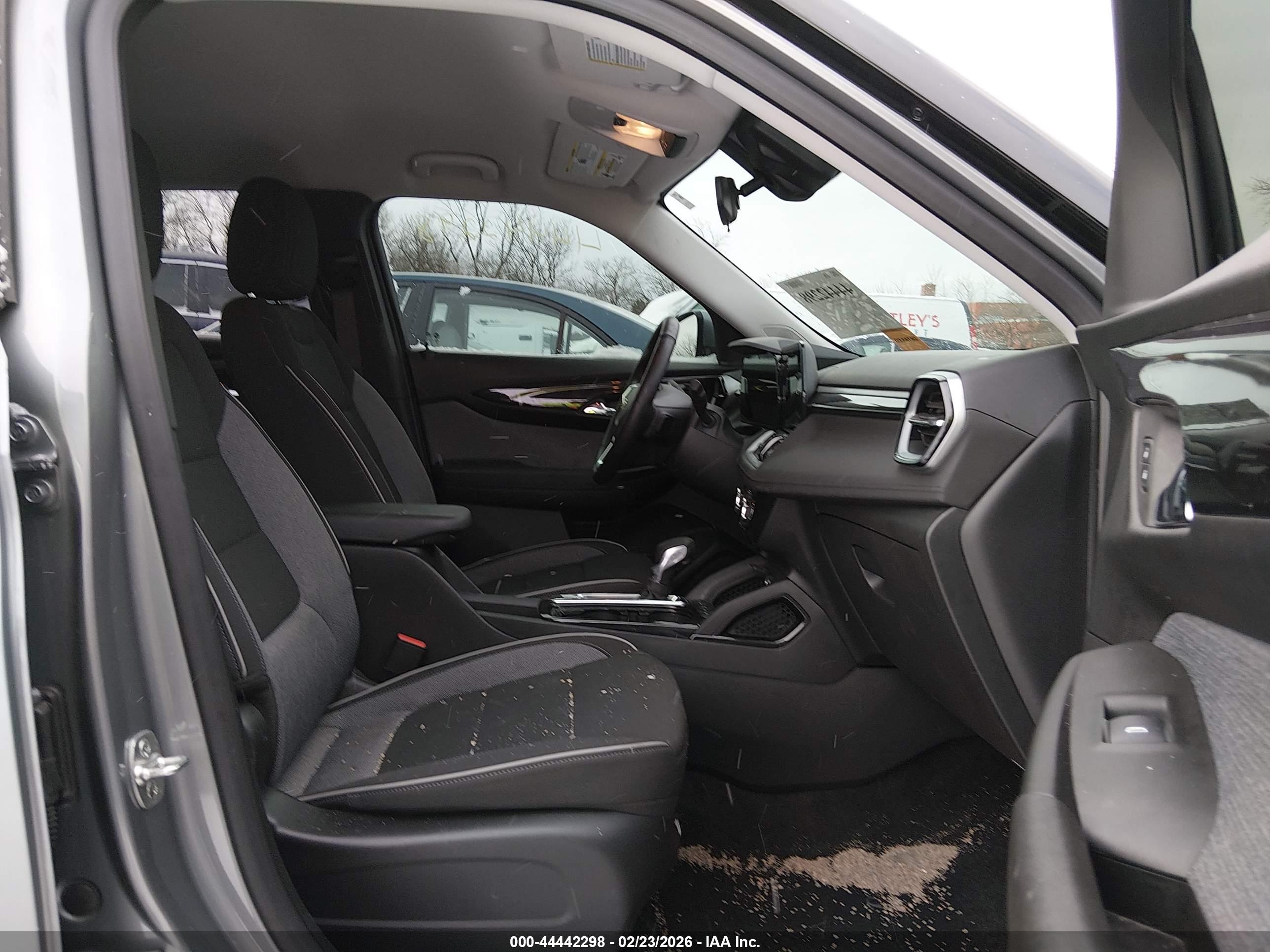 CHEVROLET TRAILBLAZER image 5
