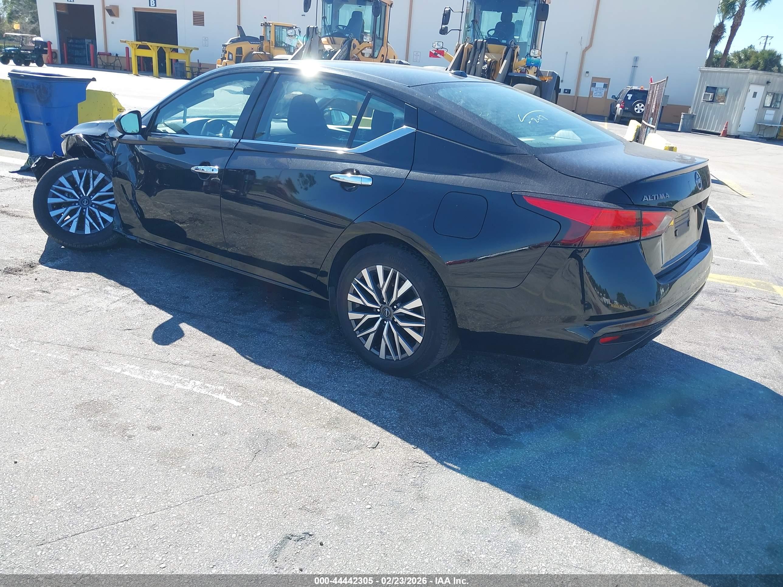 NISSAN ALTIMA image 3