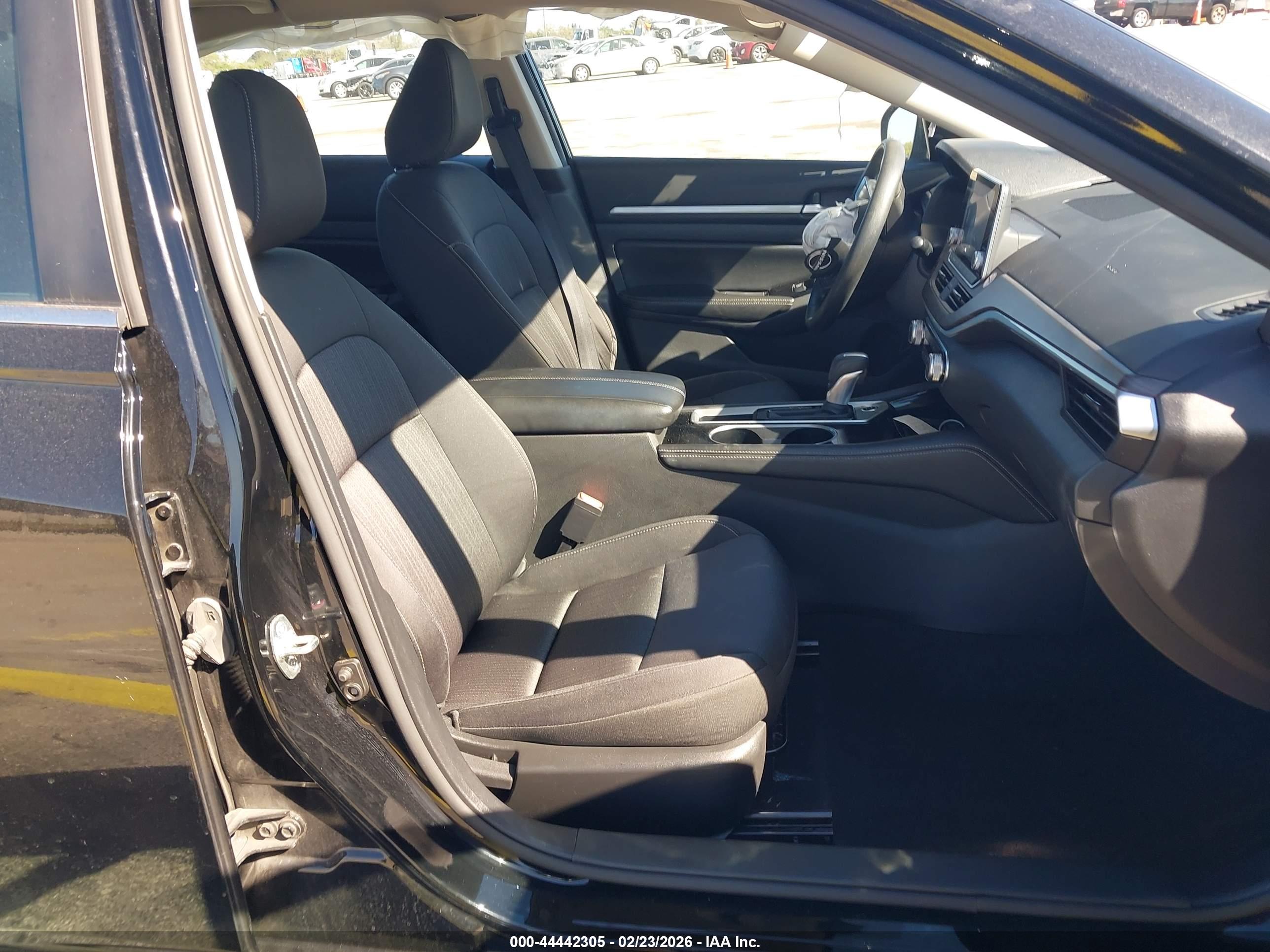 NISSAN ALTIMA image 5