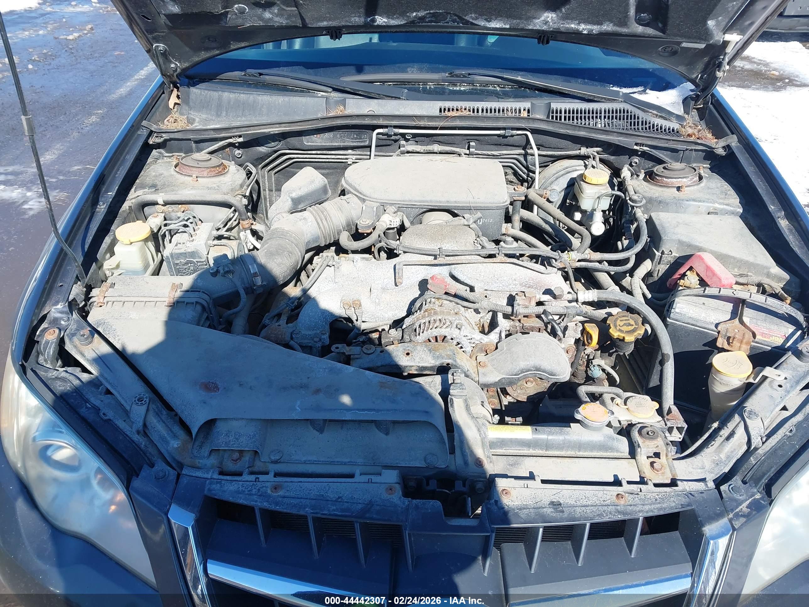 SUBARU OUTBACK image 10