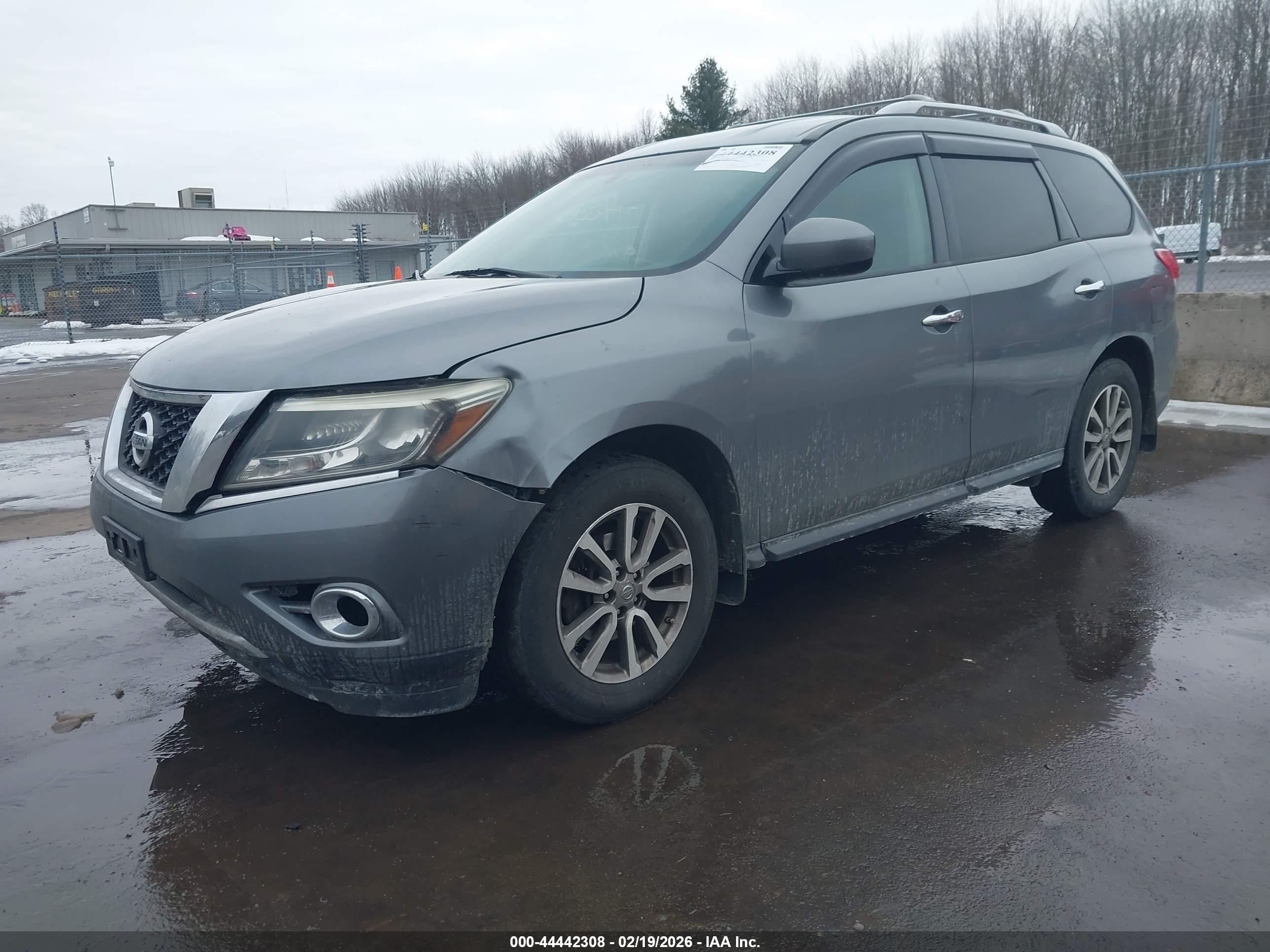 NISSAN PATHFINDER image 2