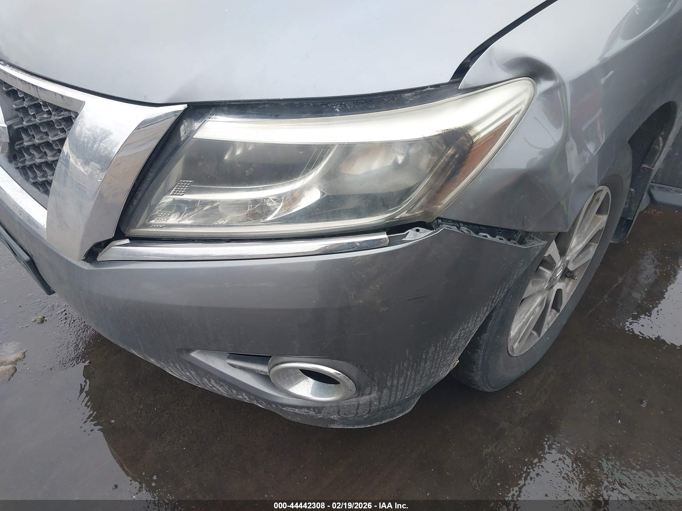 NISSAN PATHFINDER image 6