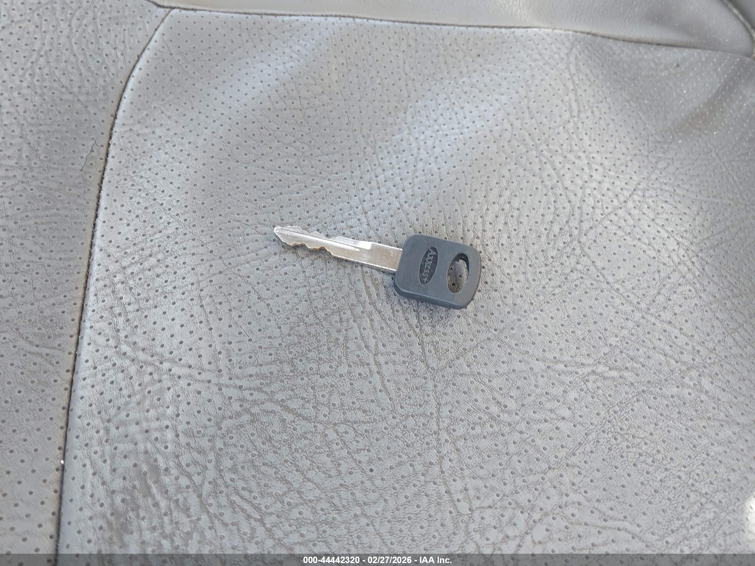 FORD E-350 image 11