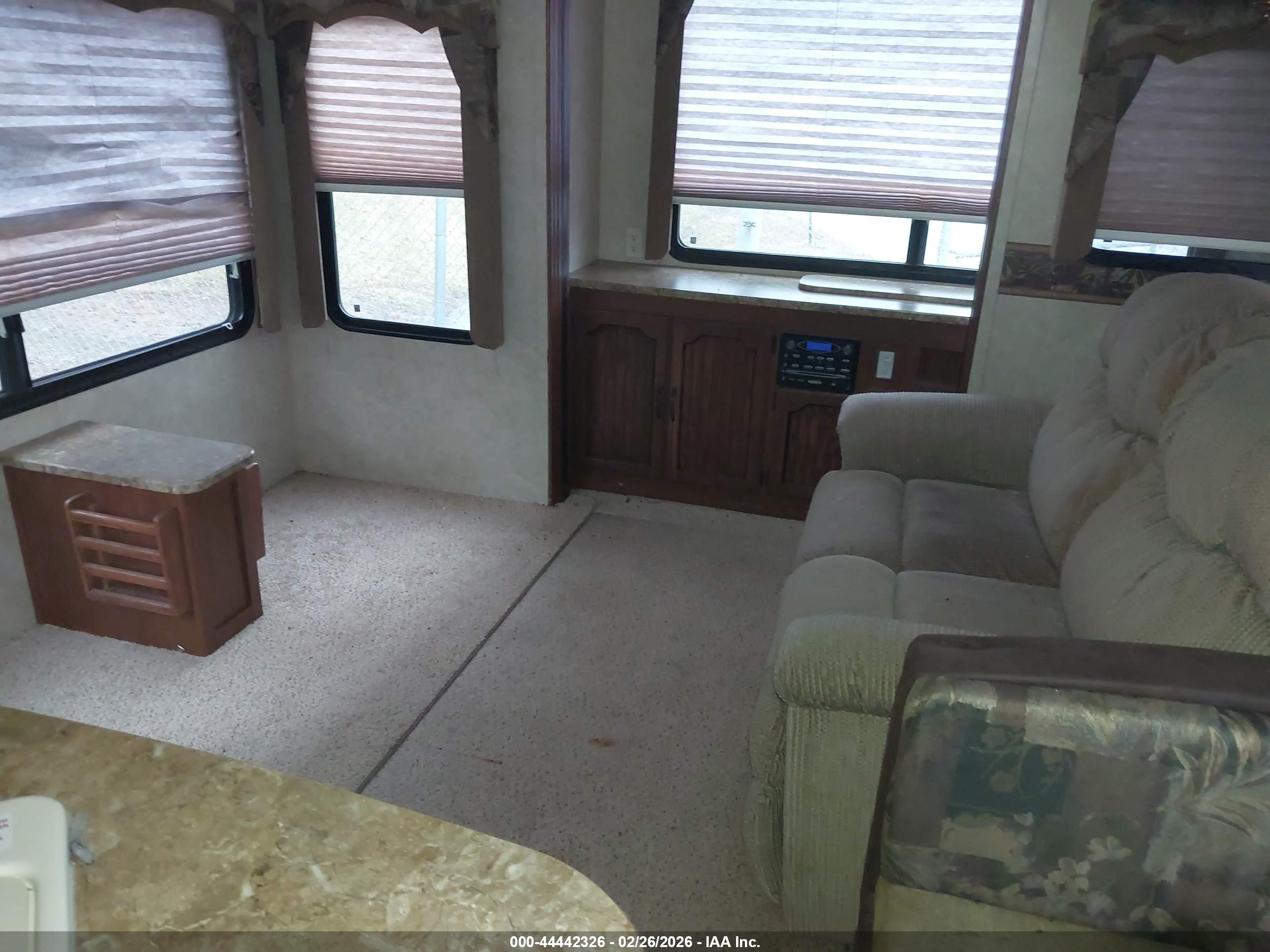 KEYSTONE 277 image 7