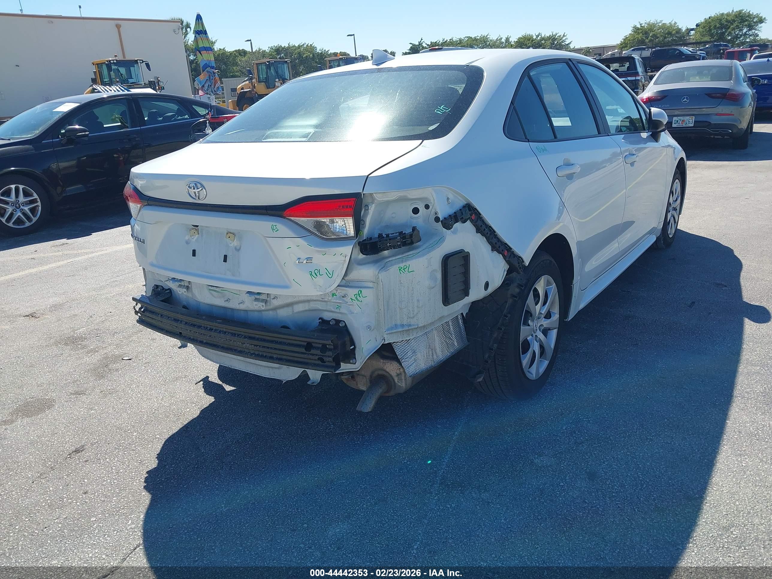TOYOTA COROLLA image 6