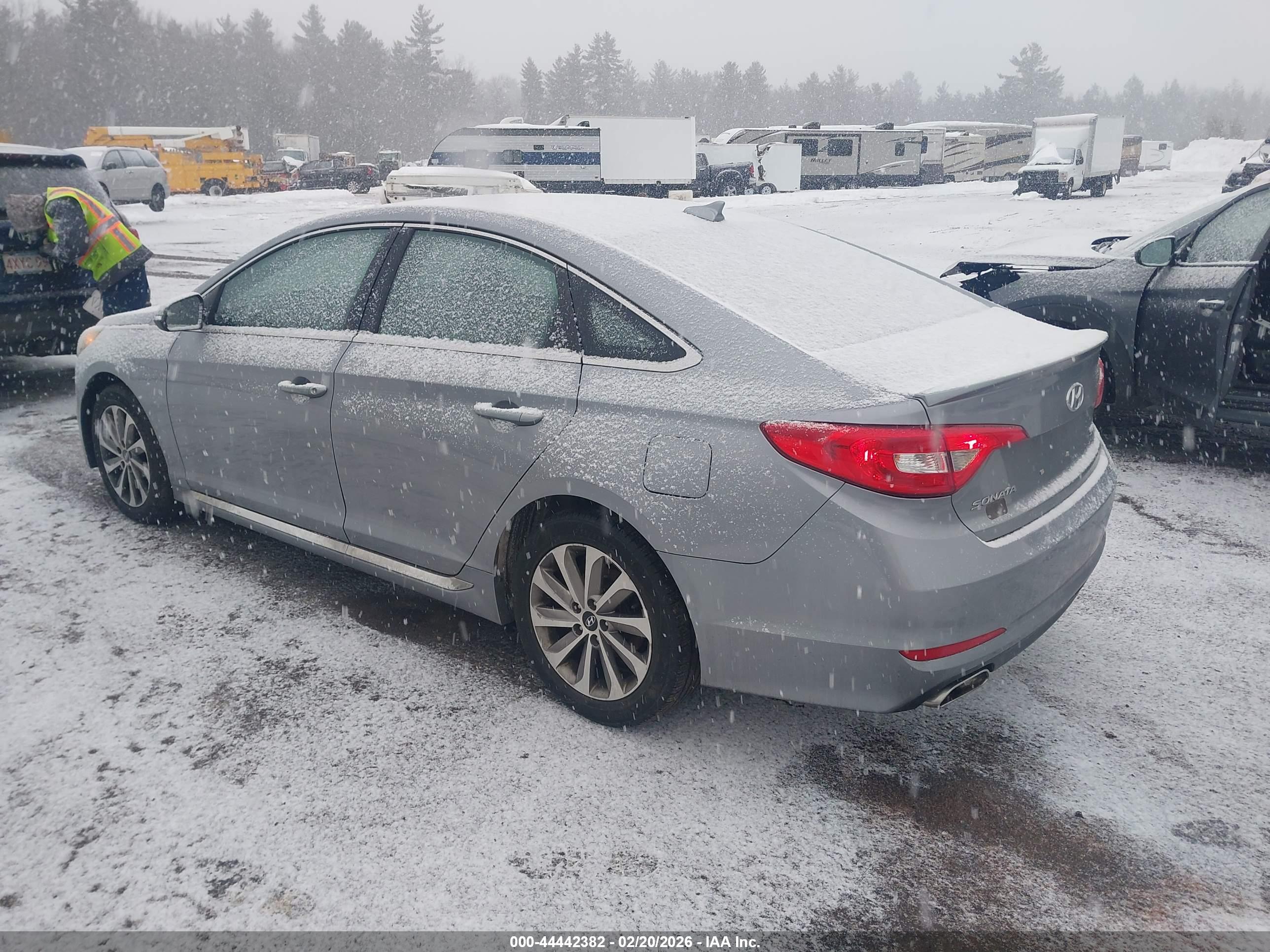 HYUNDAI SONATA image 3