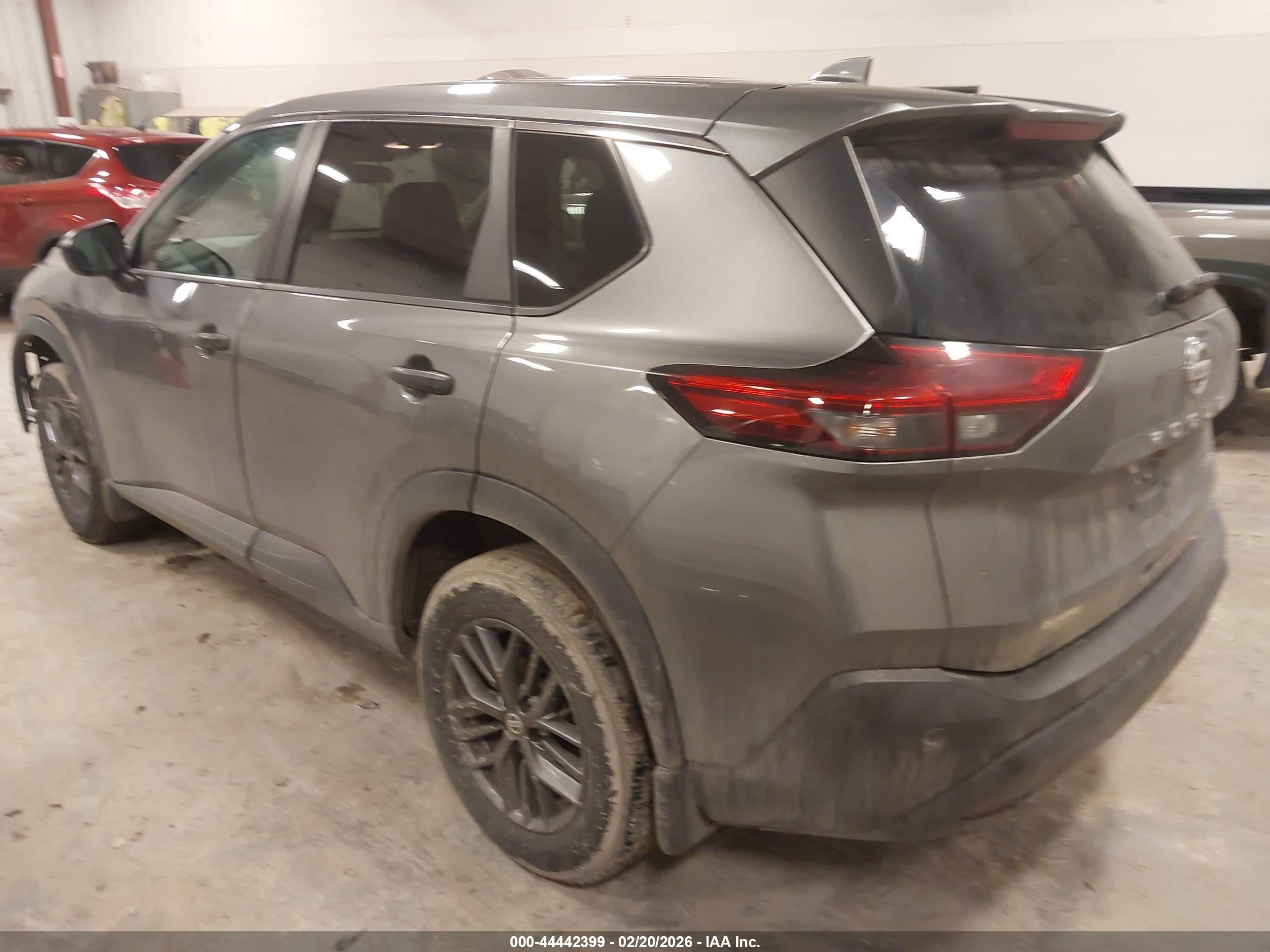 NISSAN ROGUE image 3