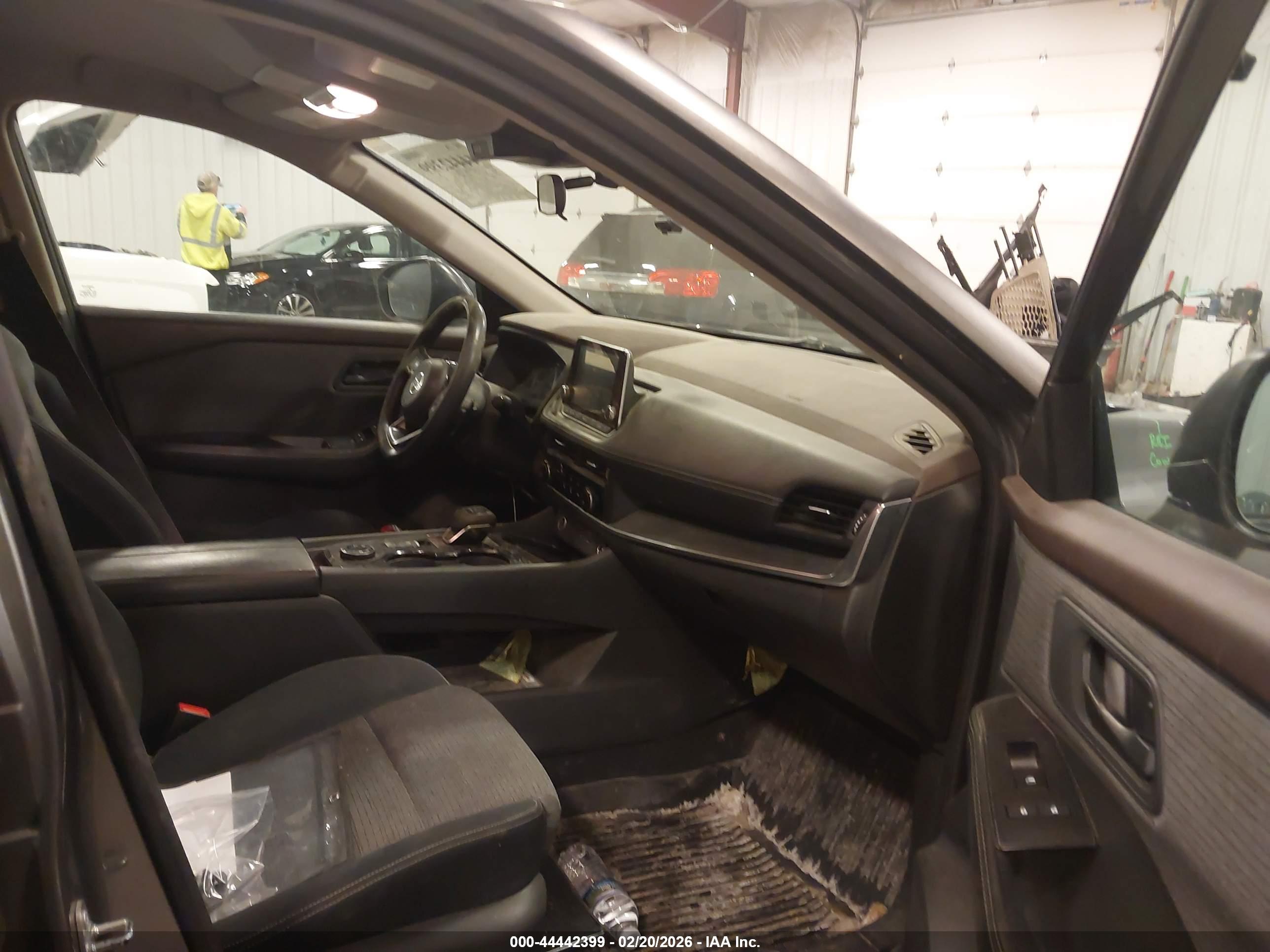 NISSAN ROGUE image 5