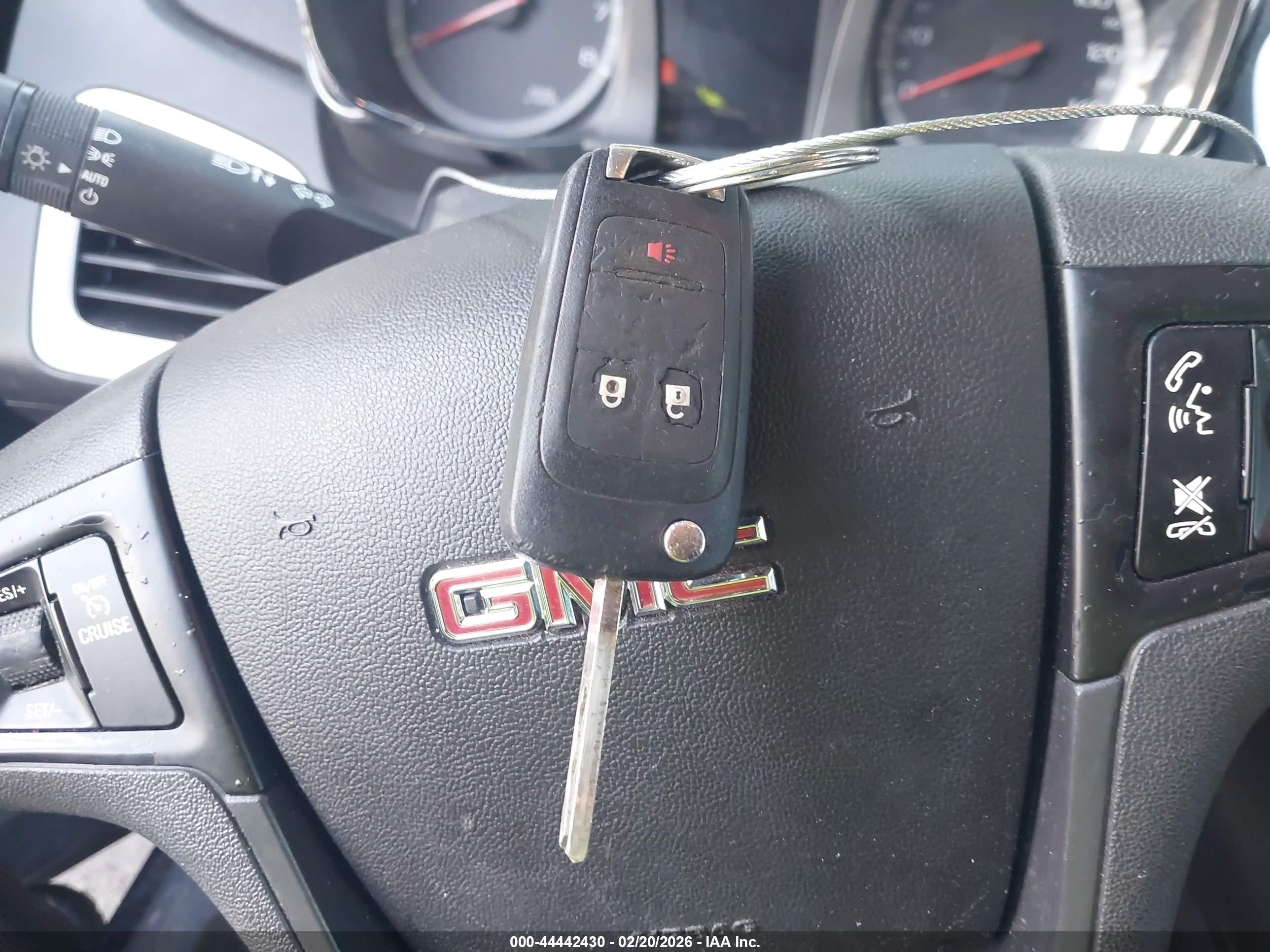 GMC TERRAIN image 11