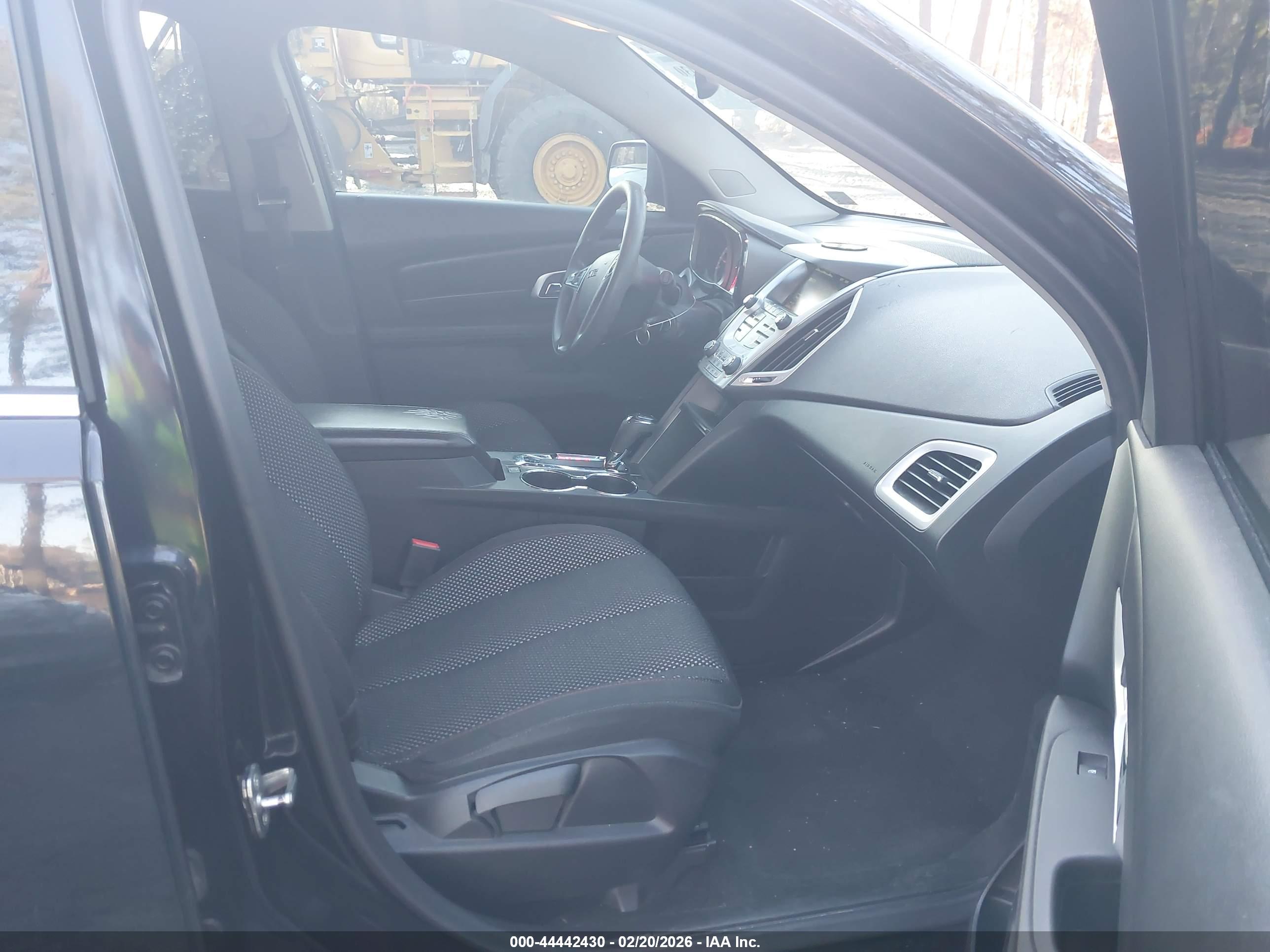 GMC TERRAIN image 5