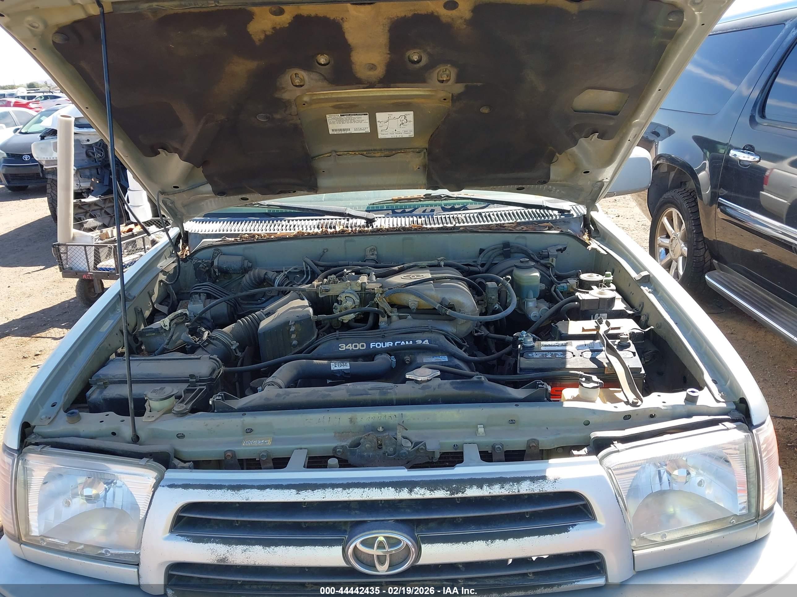 TOYOTA 4RUNNER image 10