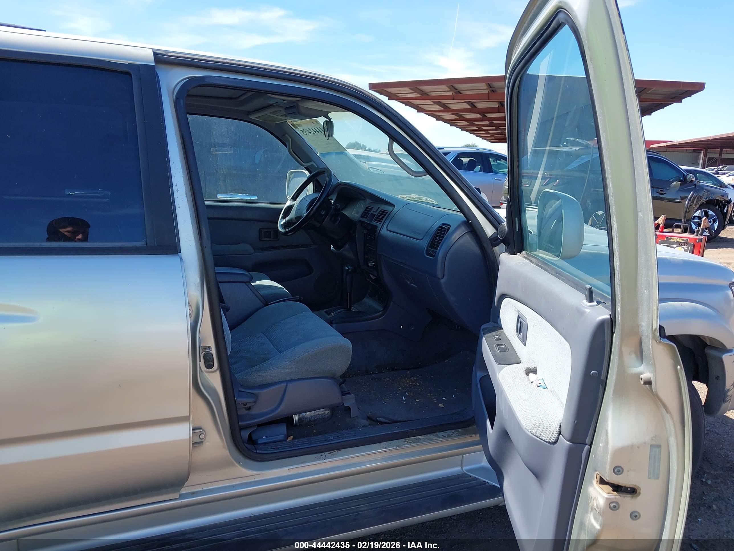 TOYOTA 4RUNNER image 5