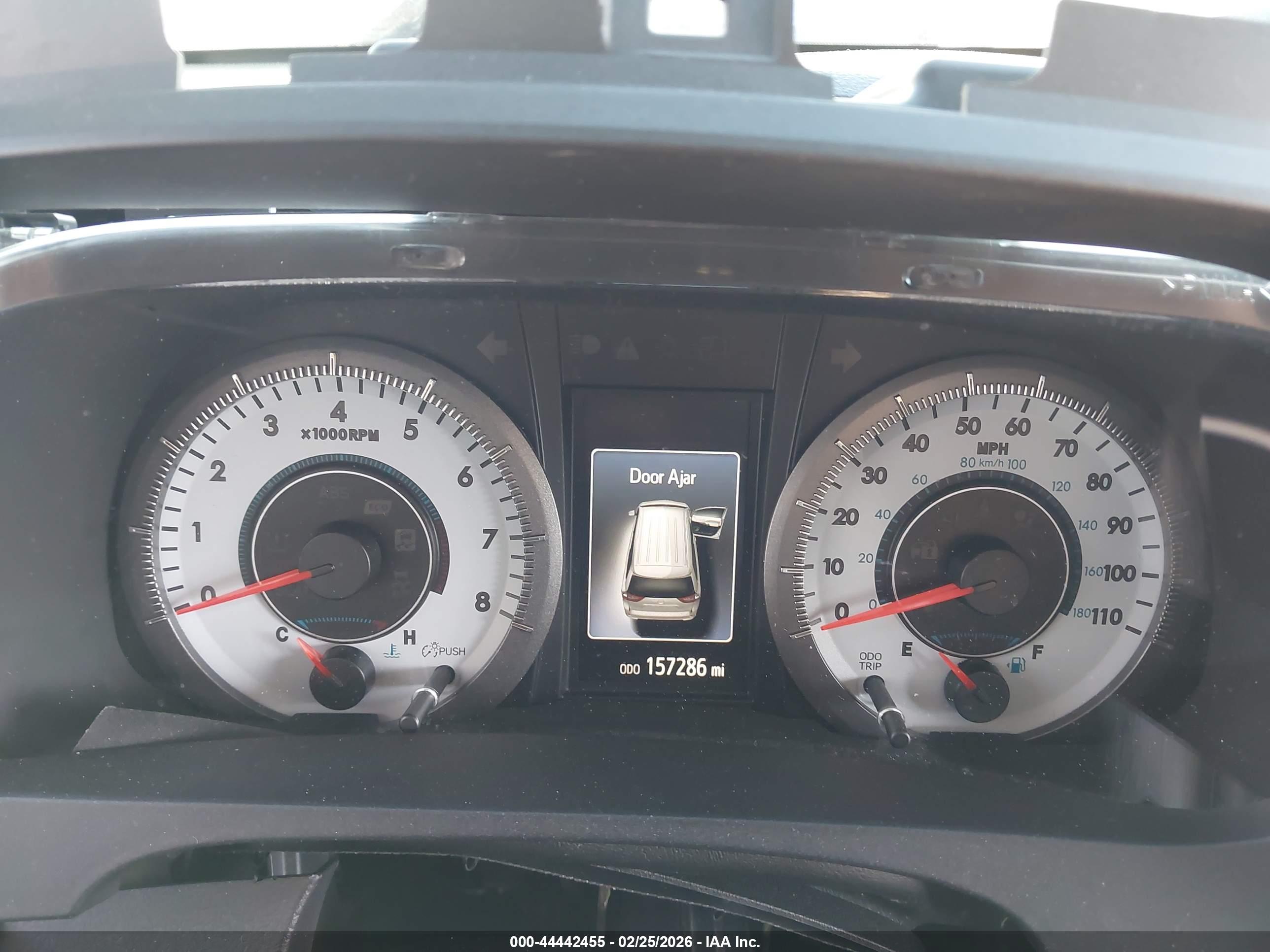 TOYOTA SIENNA image 7