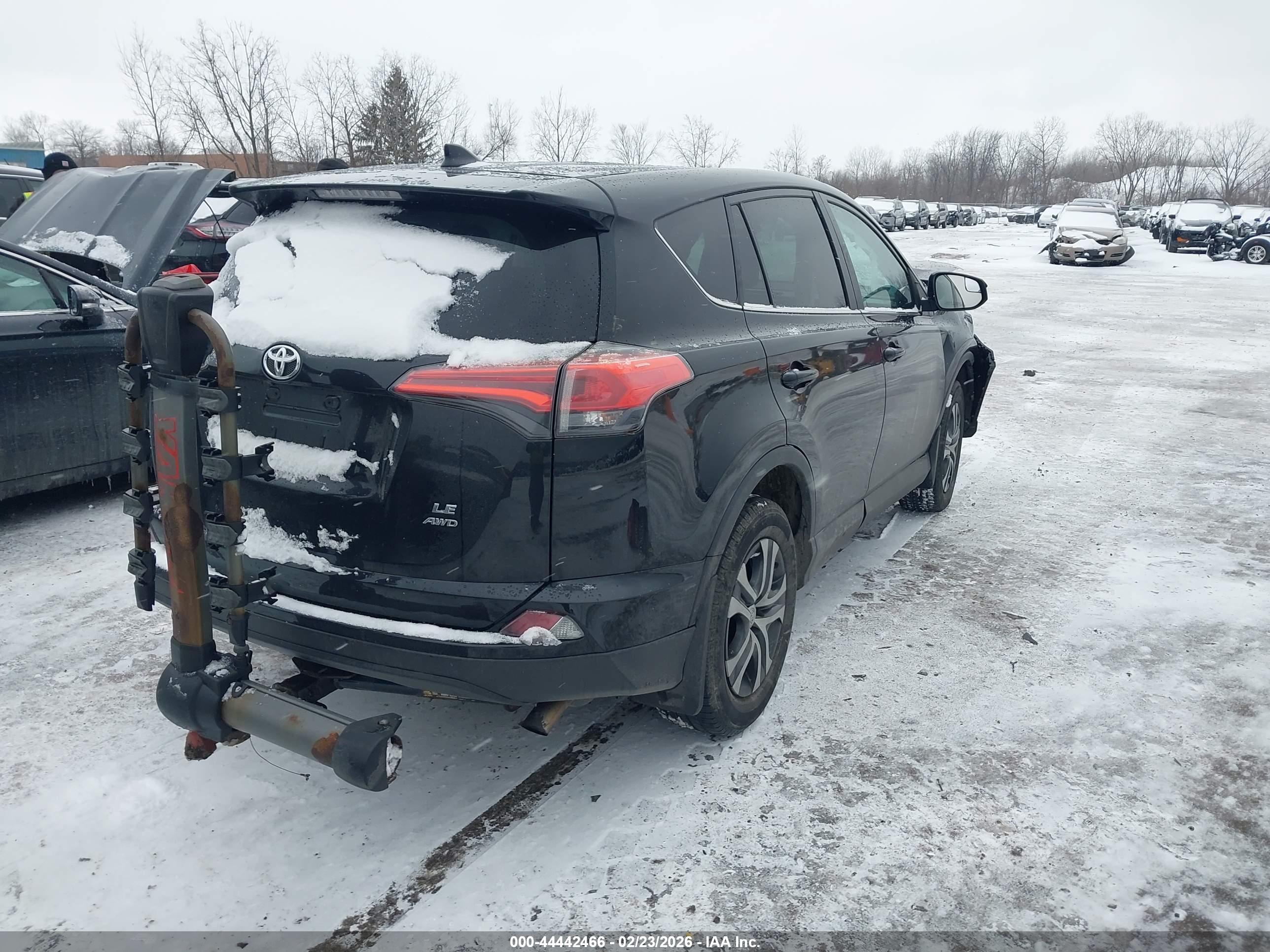 TOYOTA RAV4 image 4