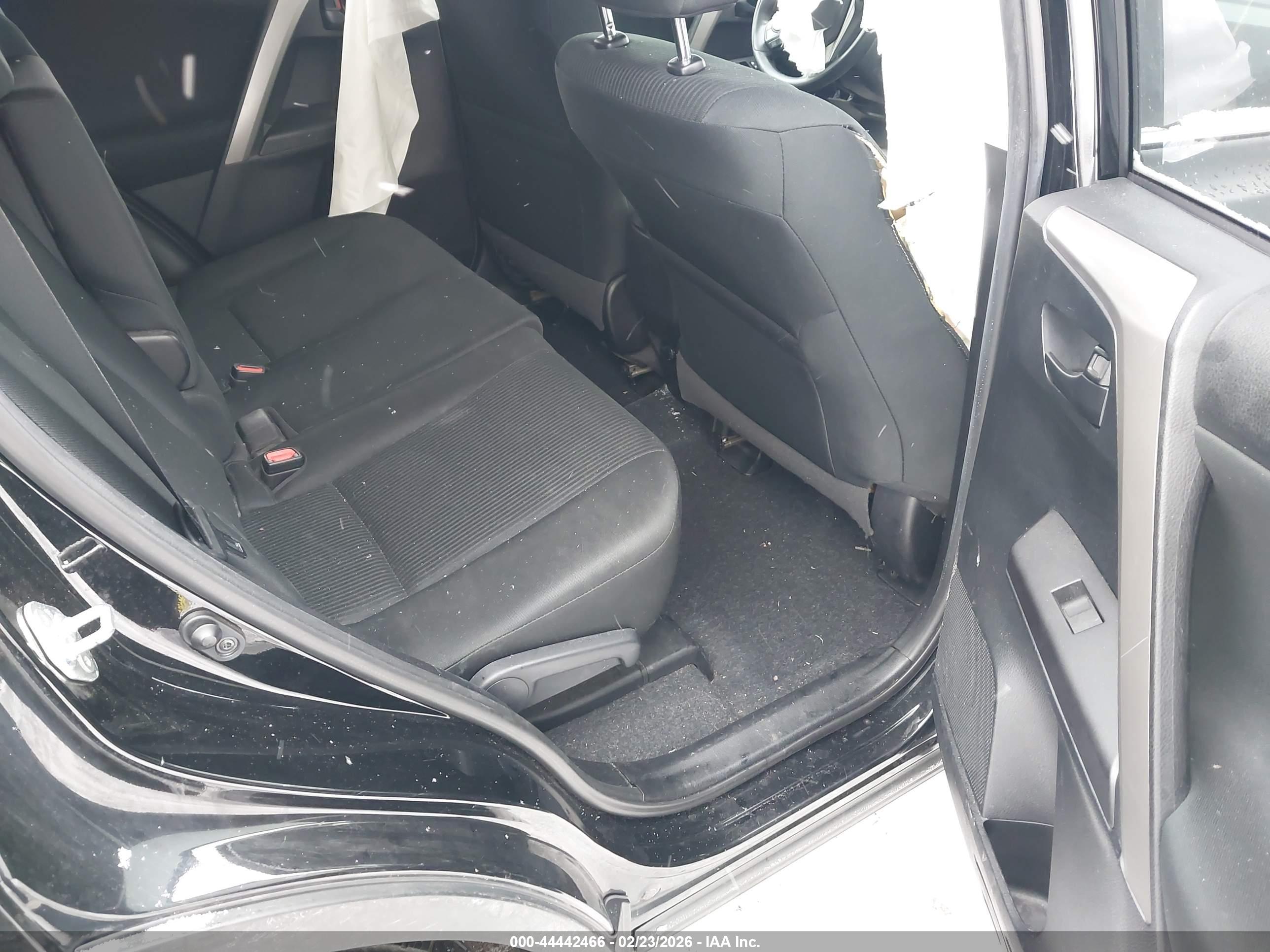 TOYOTA RAV4 image 8