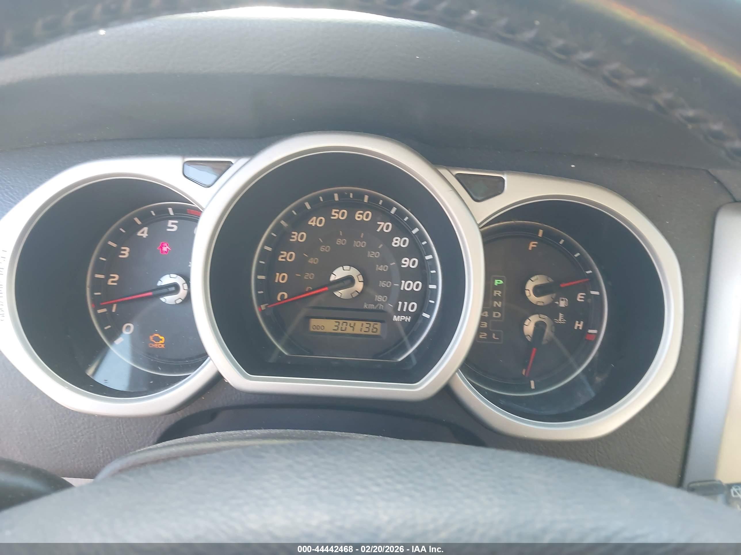 TOYOTA 4RUNNER image 7