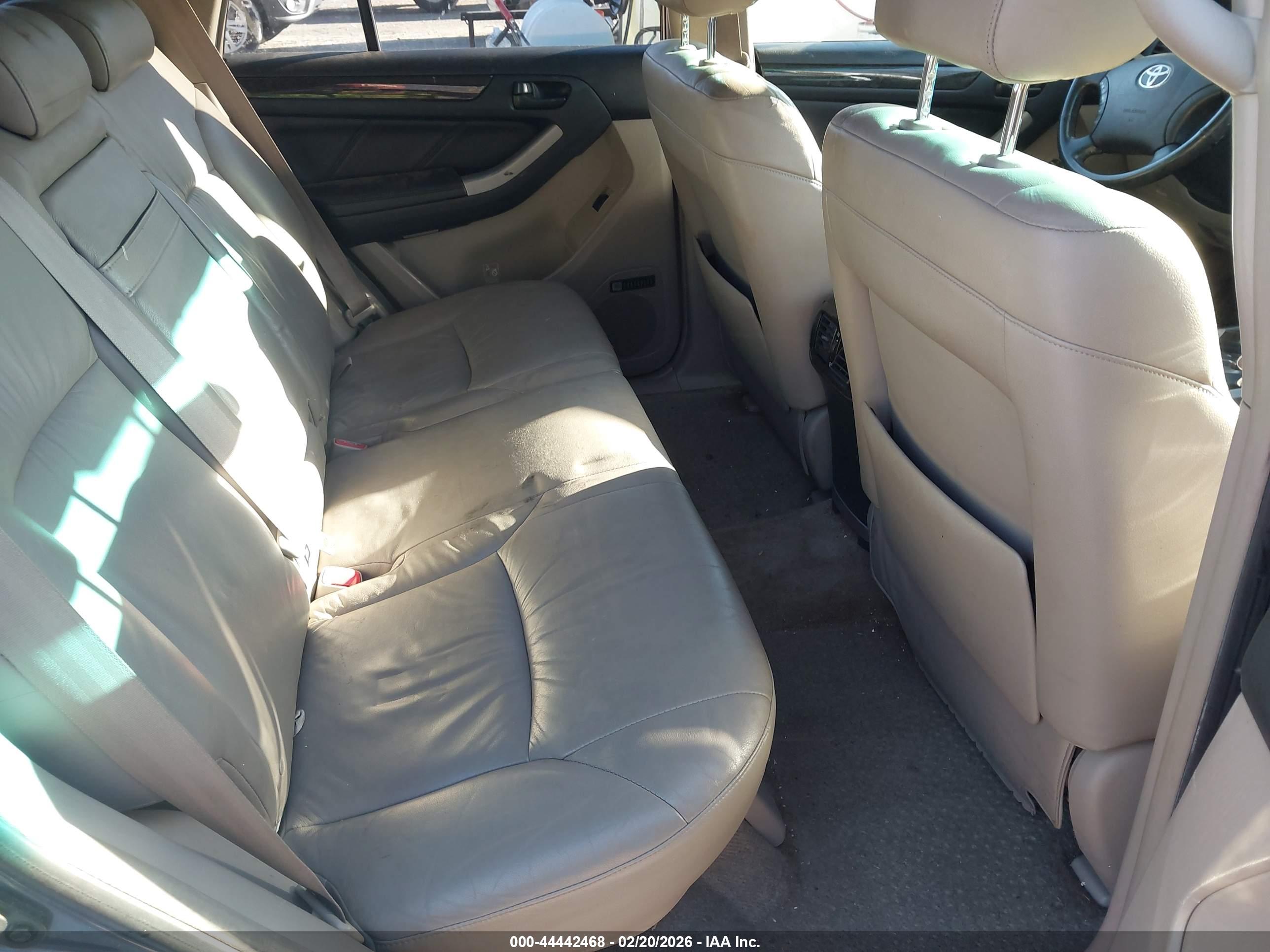 TOYOTA 4RUNNER image 8