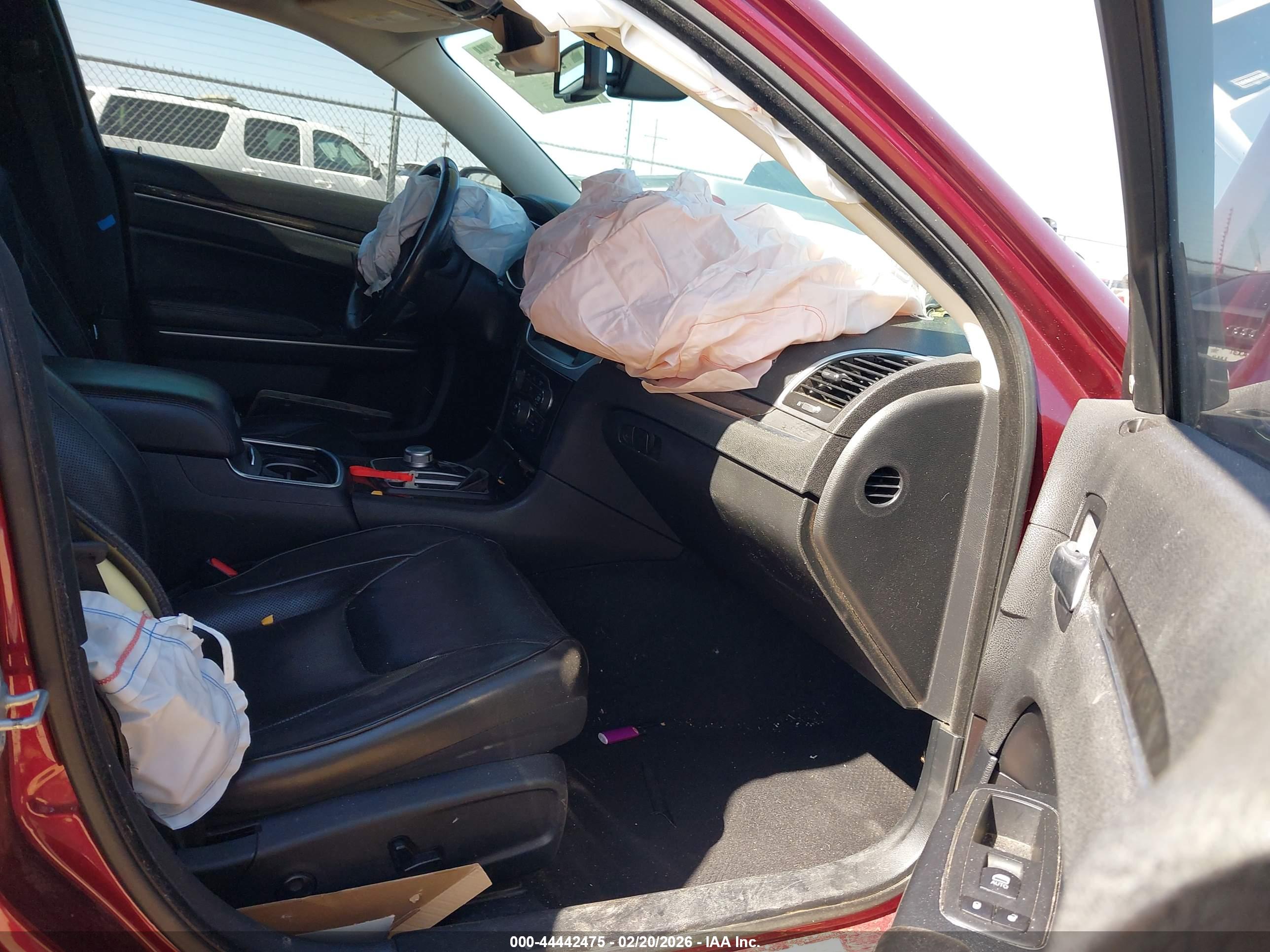 CHRYSLER 300 image 5
