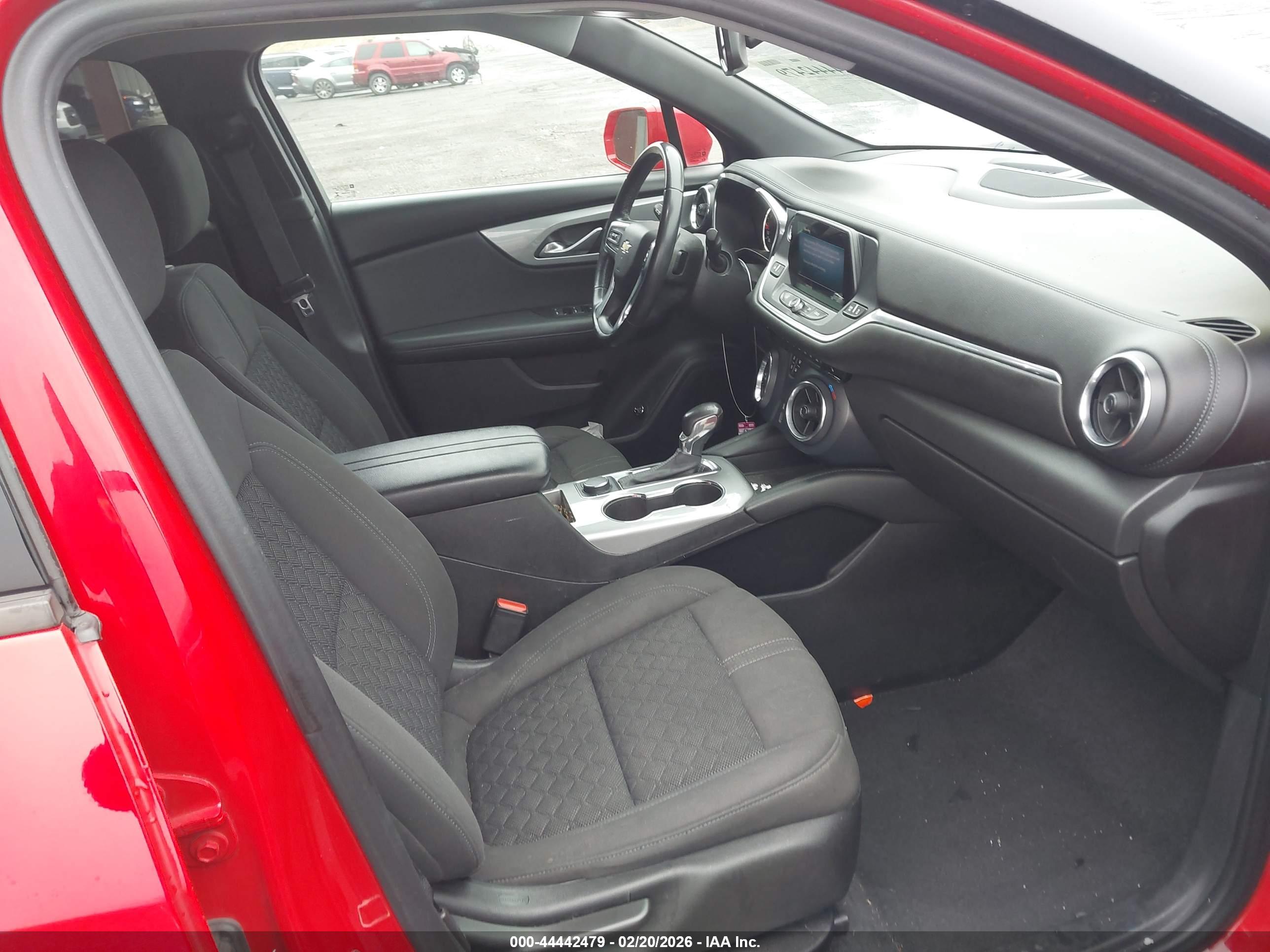 CHEVROLET BLAZER image 5