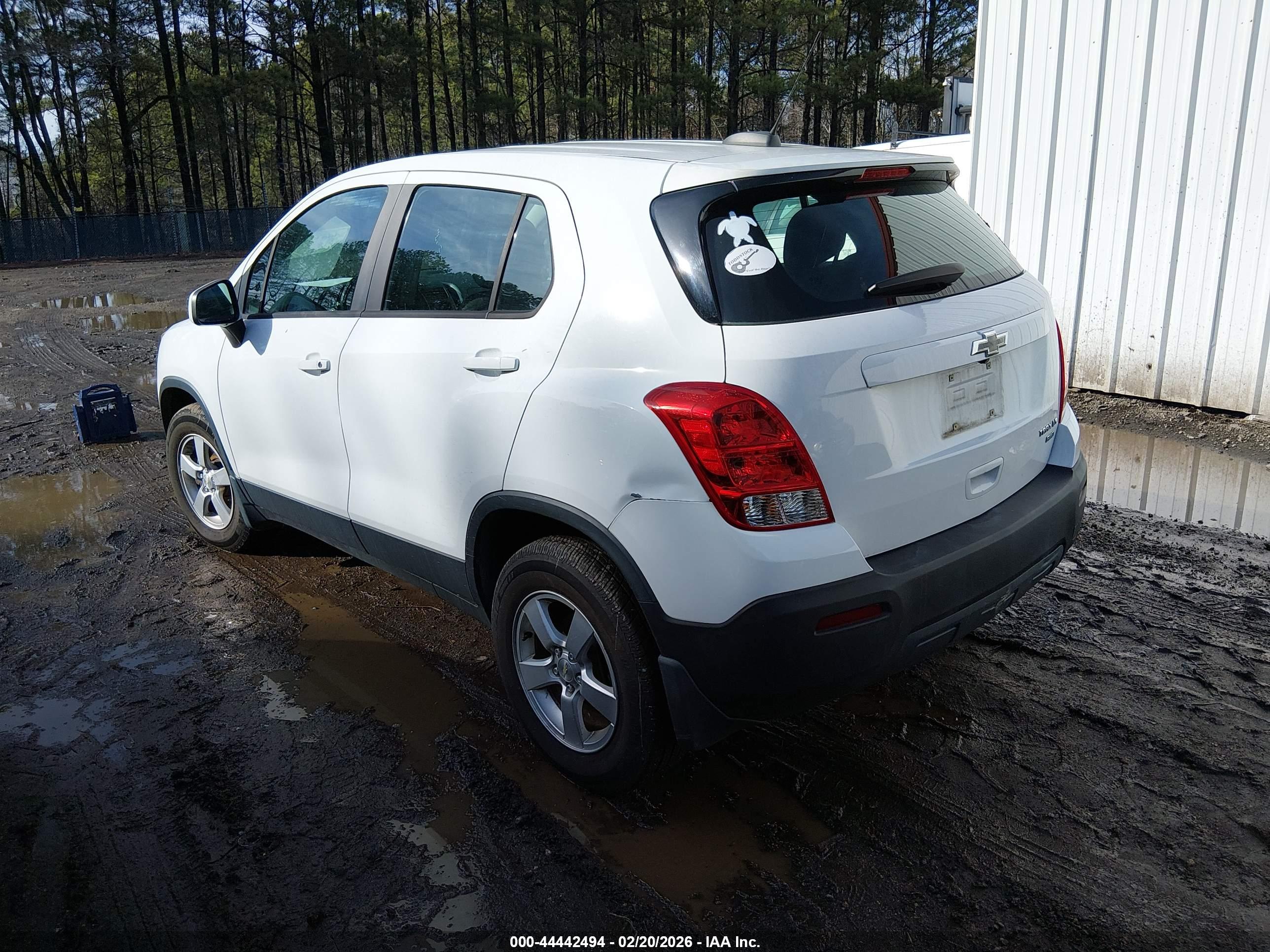 CHEVROLET TRAX image 3