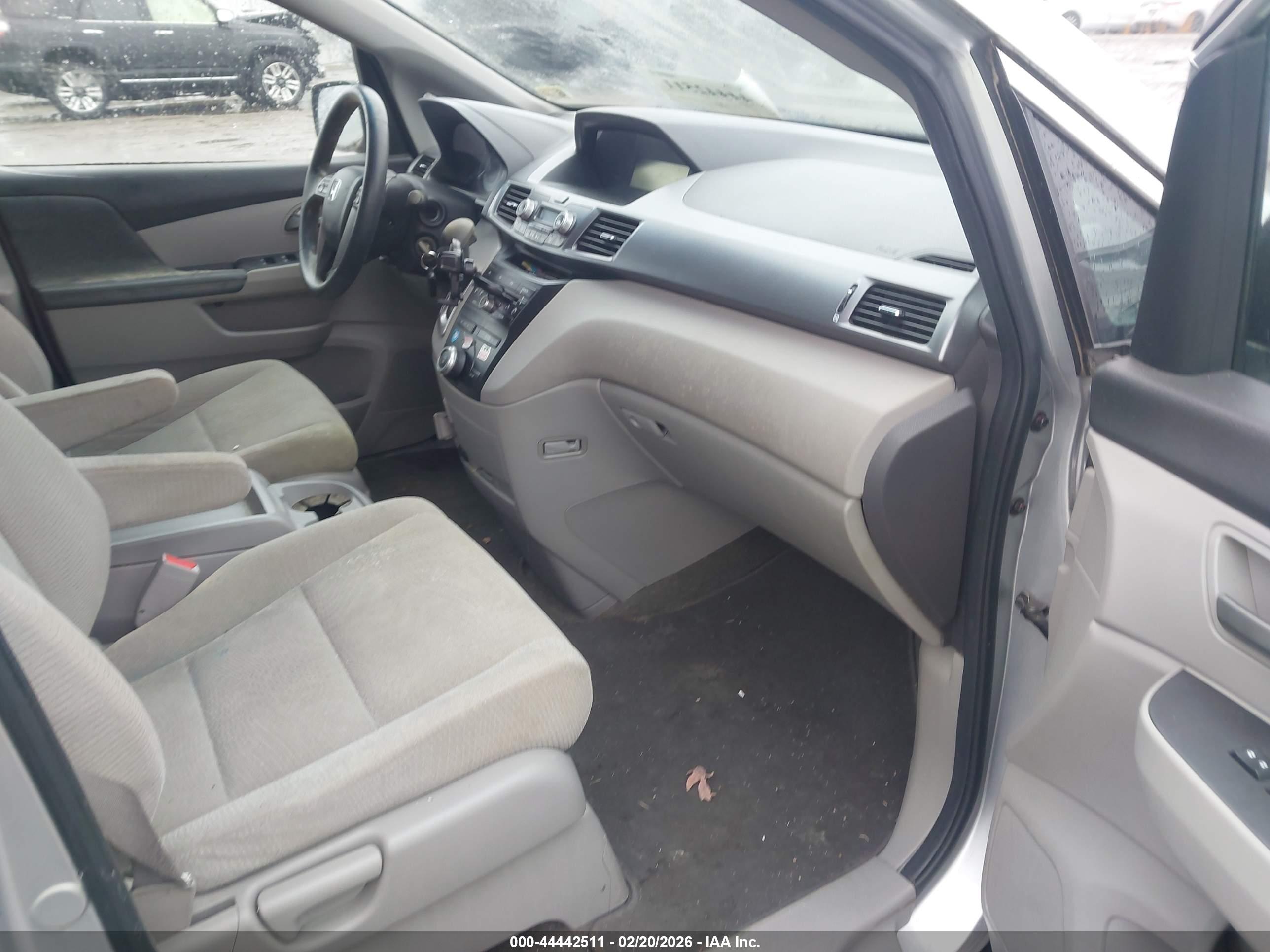 HONDA ODYSSEY image 5