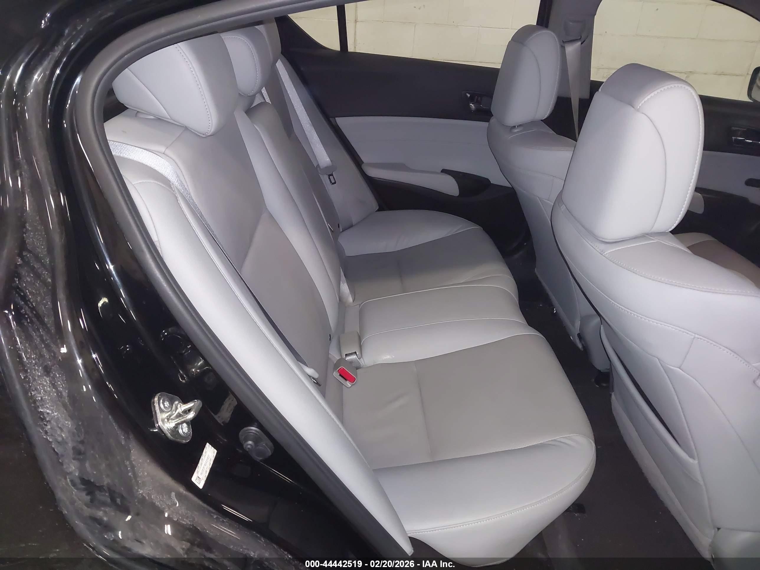 ACURA ILX image 8