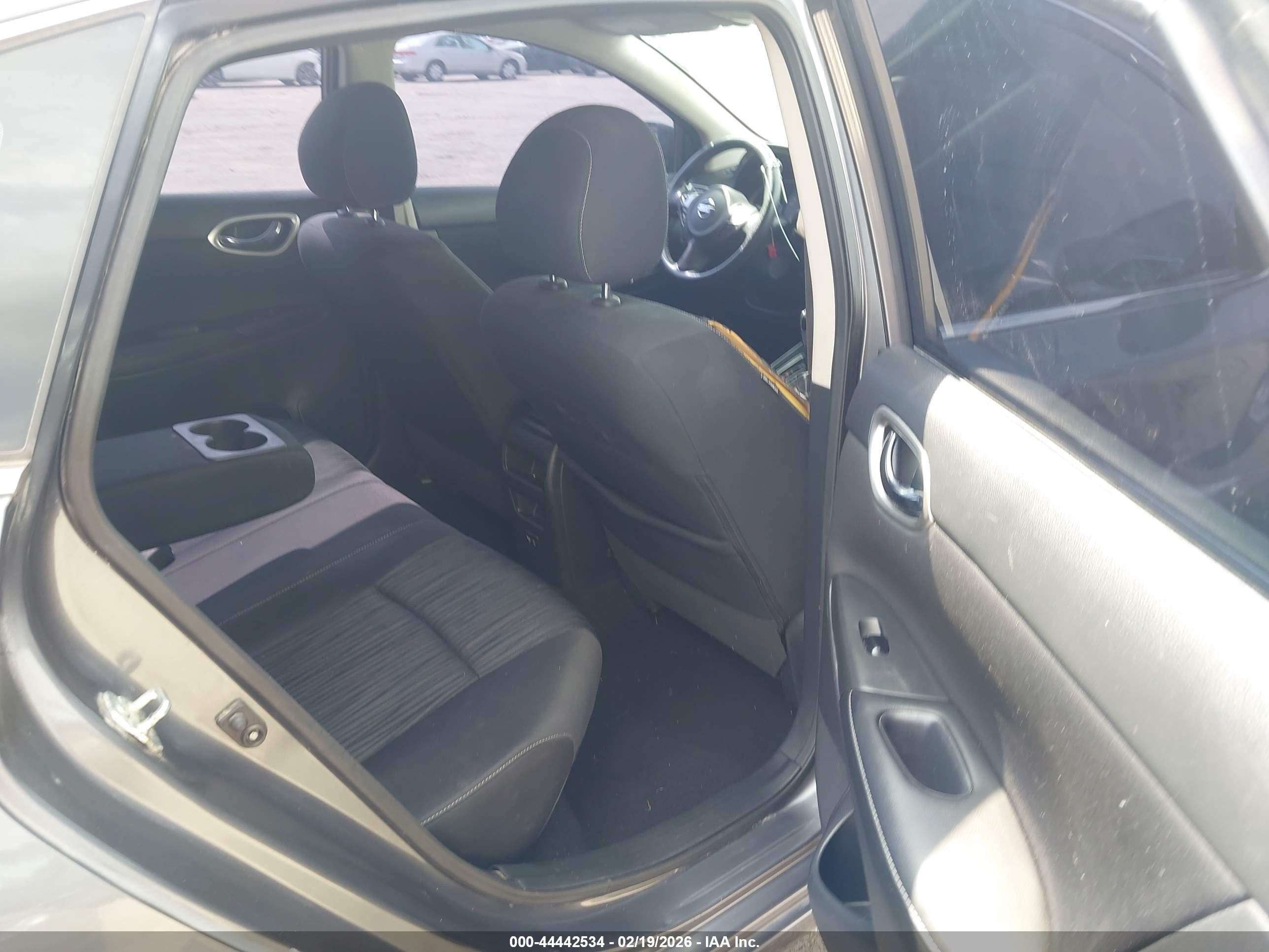NISSAN SENTRA image 8