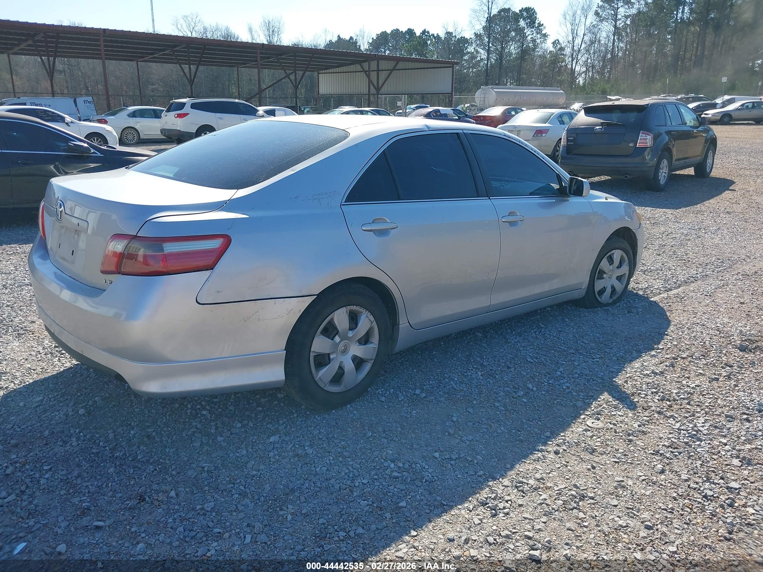TOYOTA CAMRY image 4