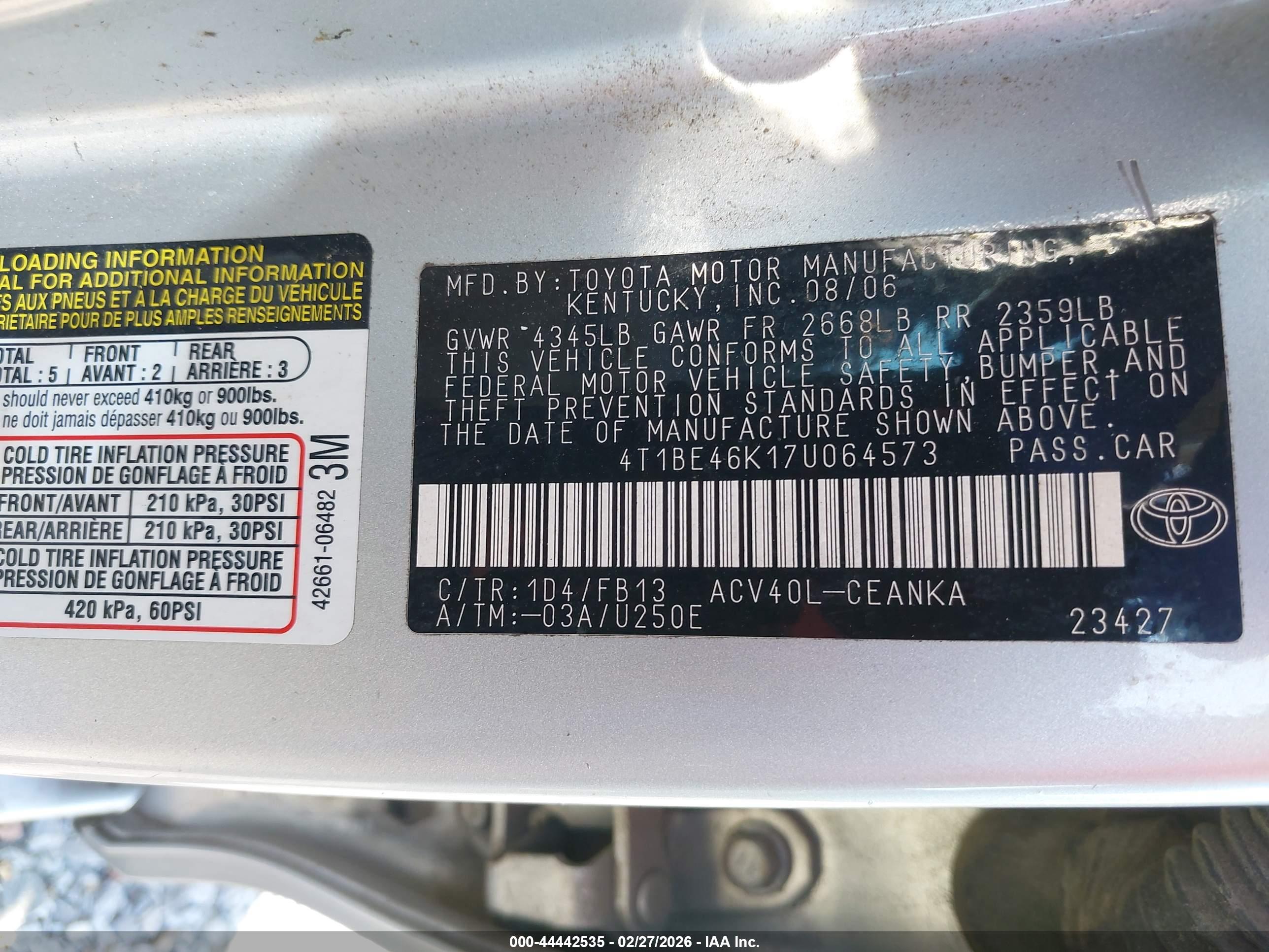 TOYOTA CAMRY image 9