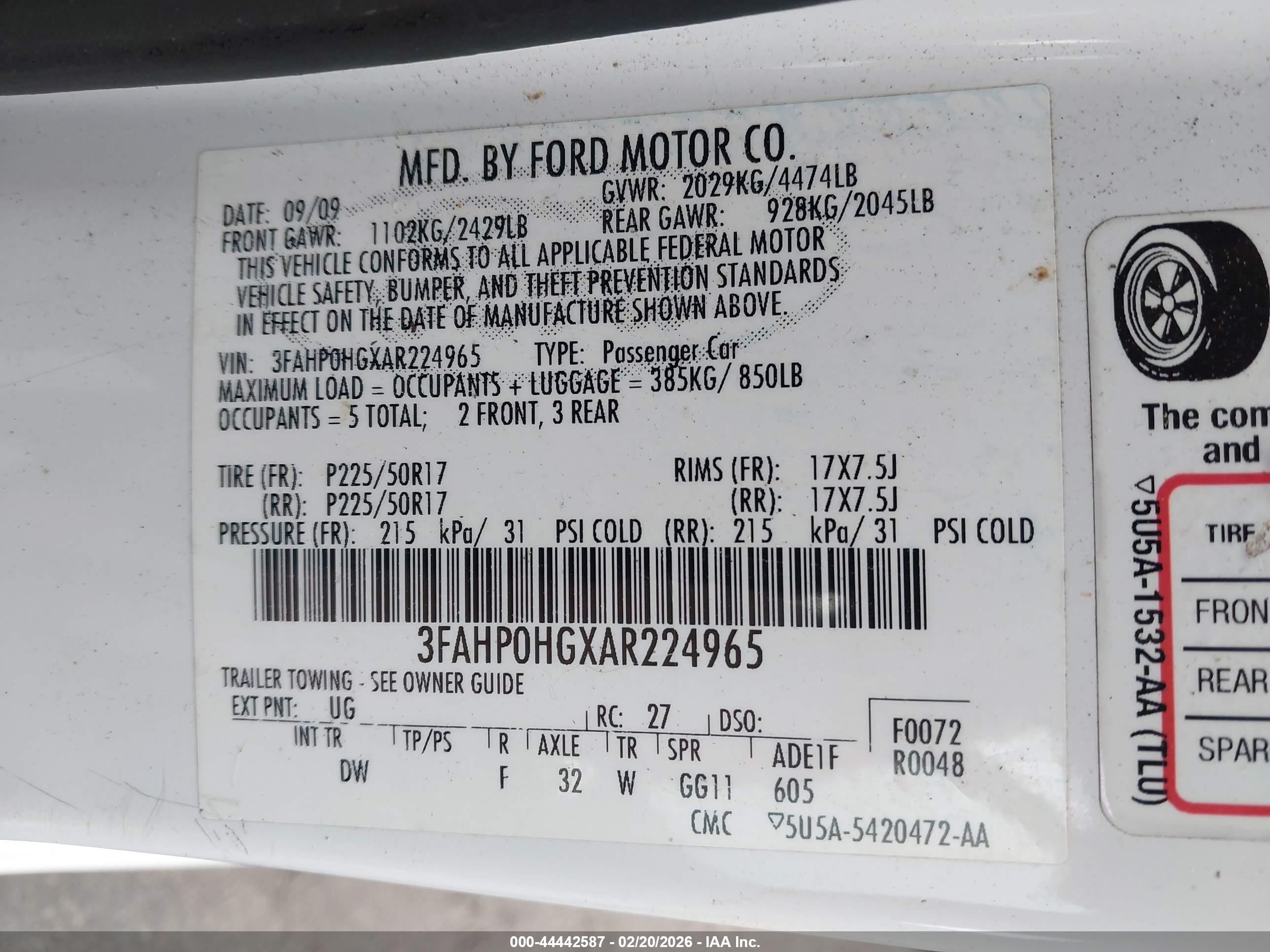 FORD FUSION image 9