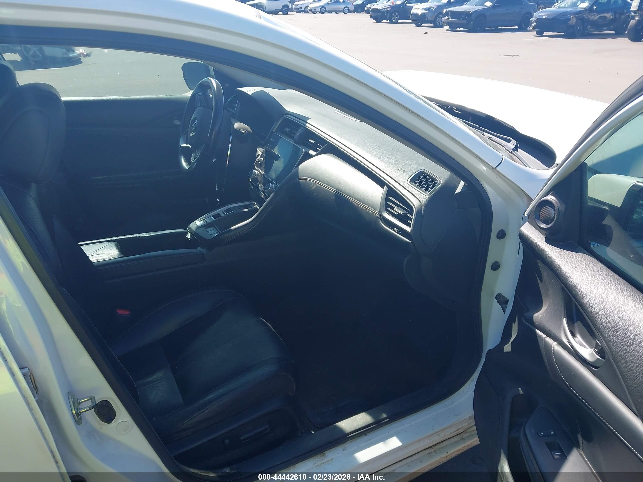 HONDA INSIGHT image 5