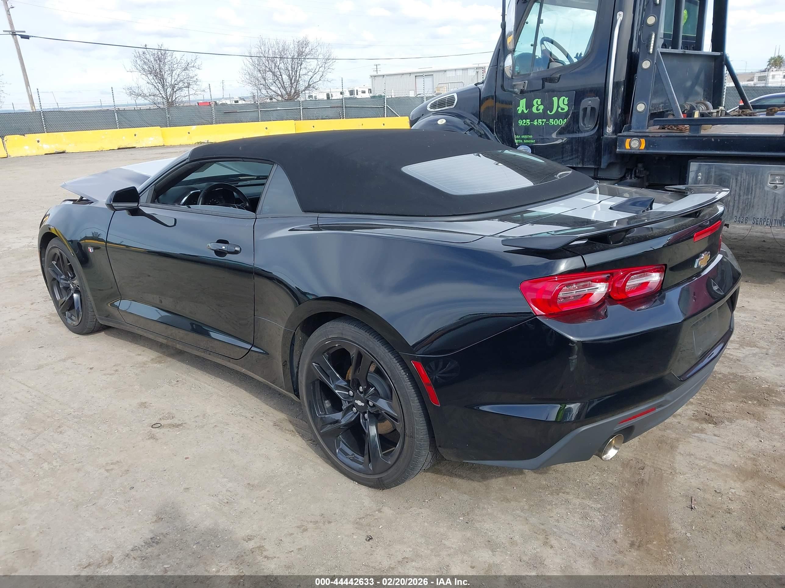 CHEVROLET CAMARO image 3