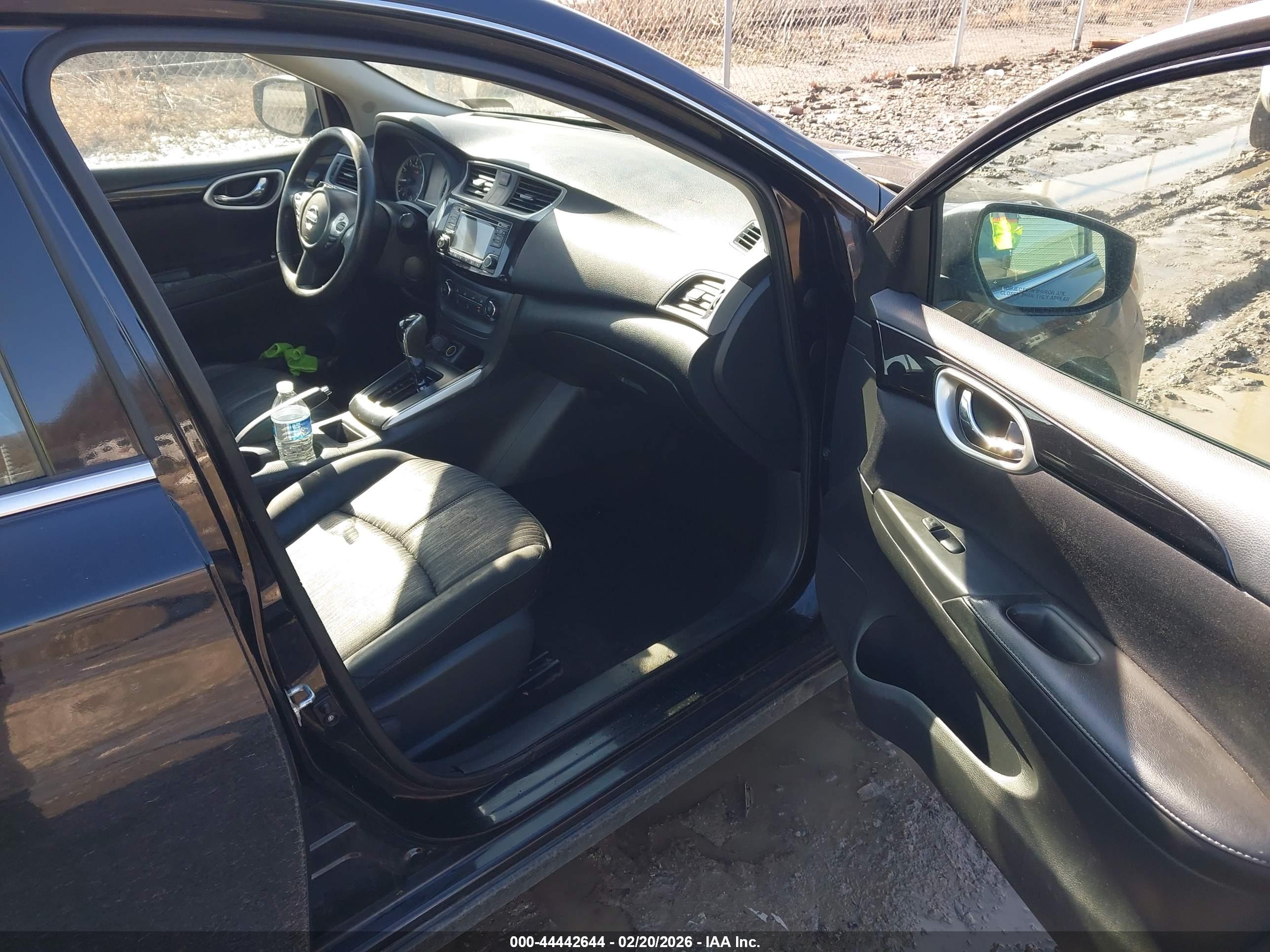 NISSAN SENTRA image 5