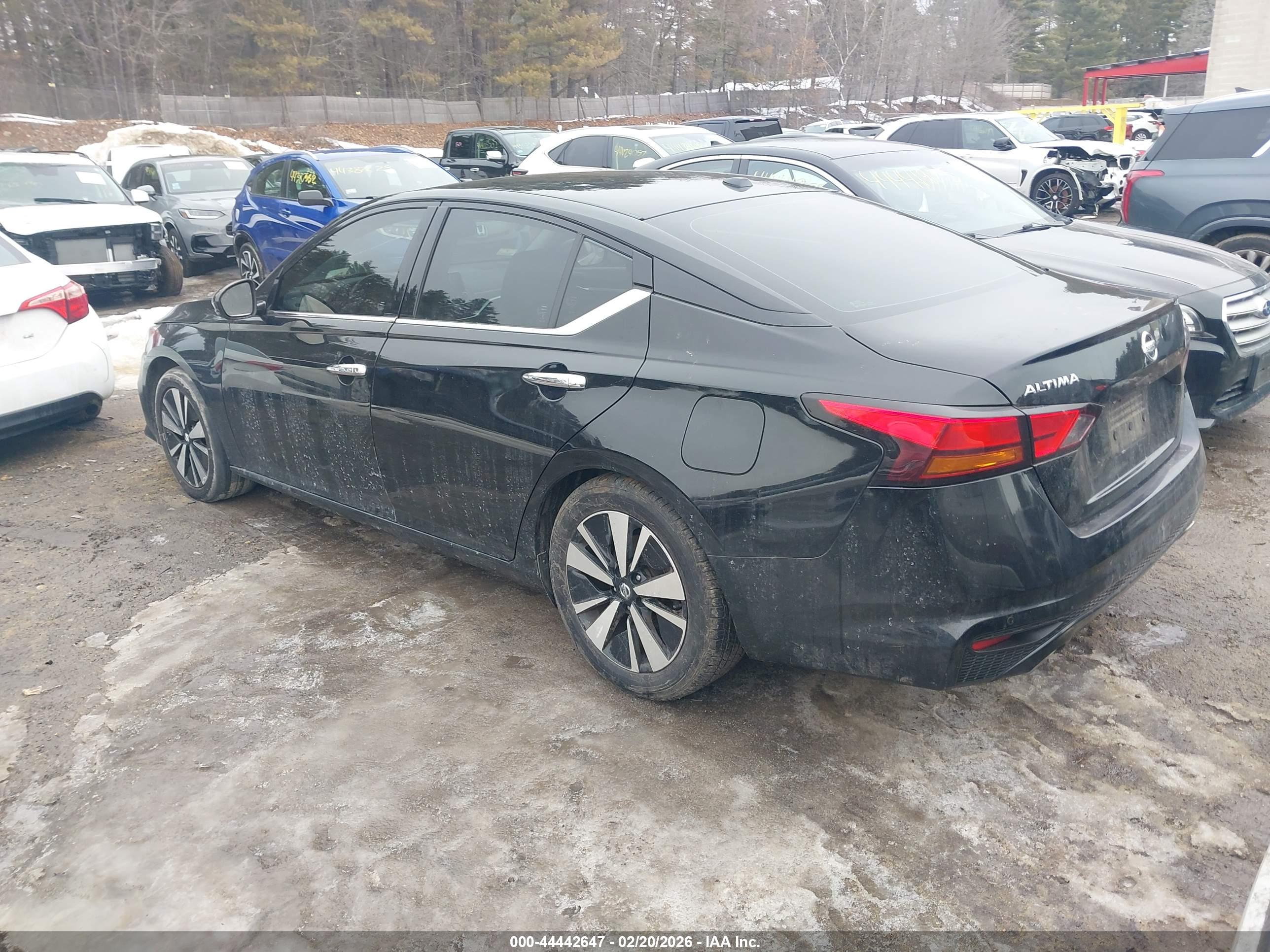 NISSAN ALTIMA image 3