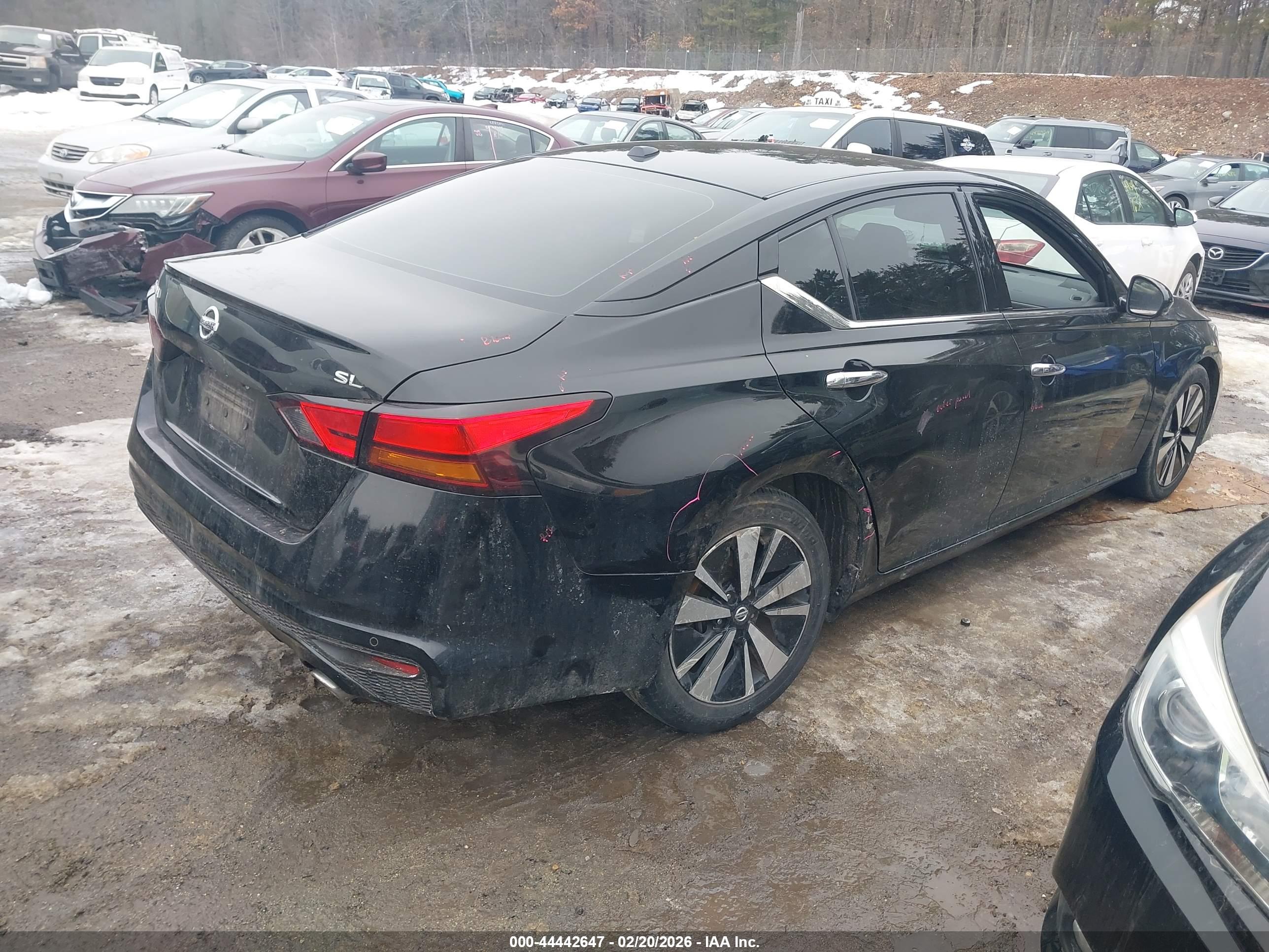 NISSAN ALTIMA image 4