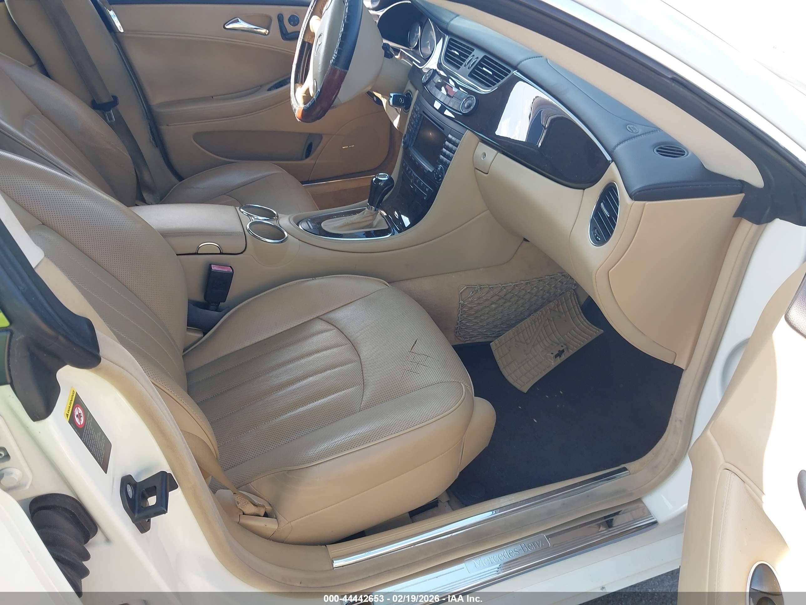 MERCEDES-BENZ CLS image 5