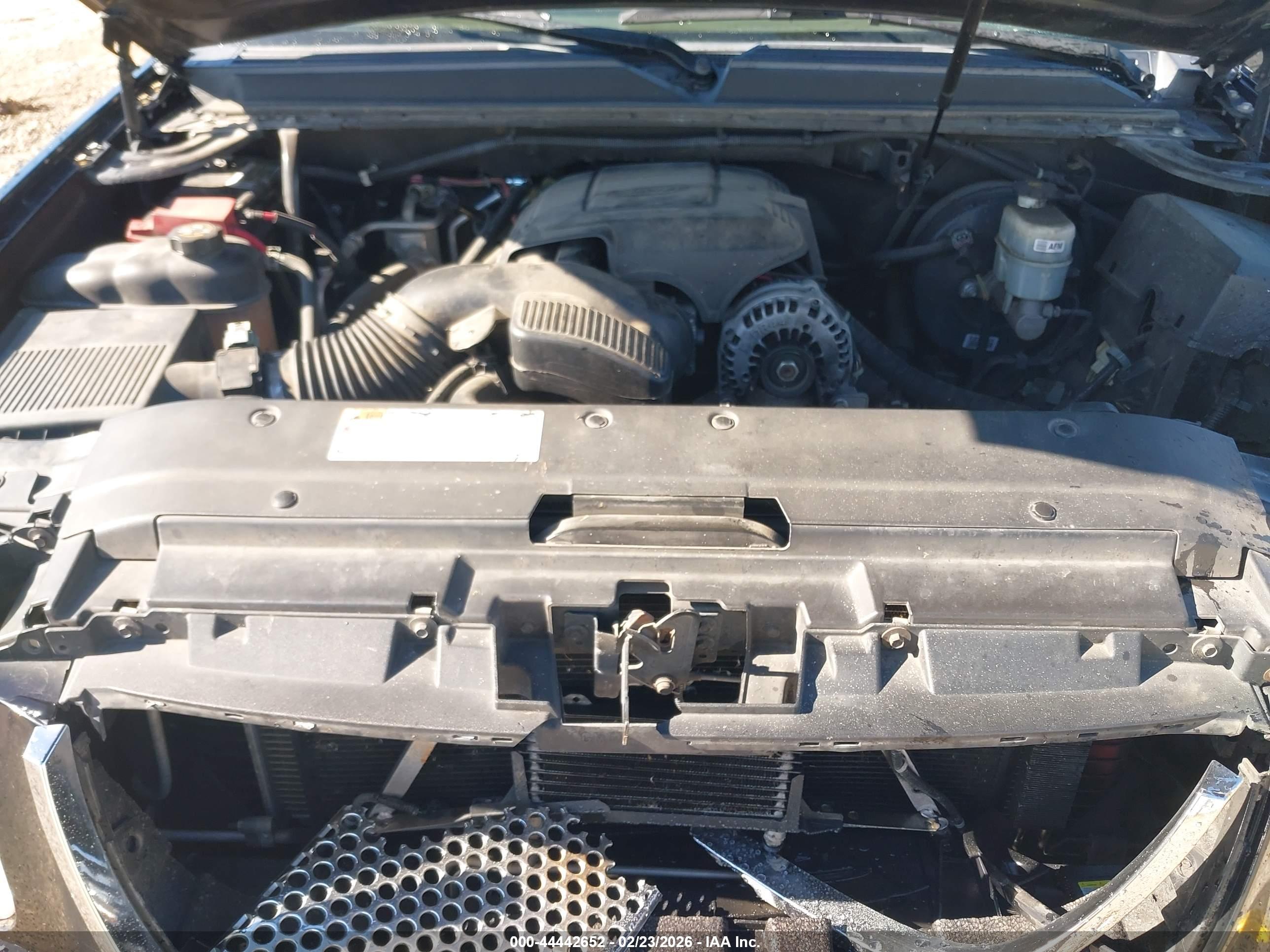 GMC YUKON image 10